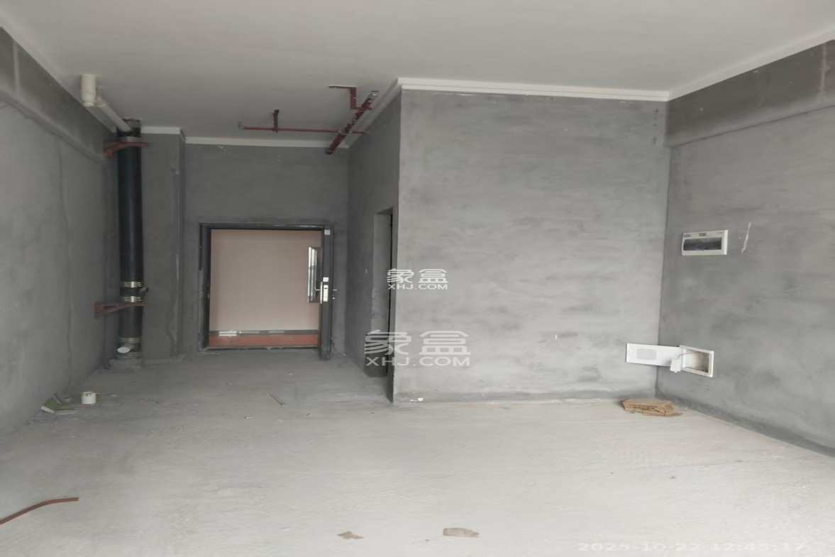 绿地商务广场 1室0厅0卫 1100.0元/月 绿地商务广场 1室0厅0卫 1100.0元/月室内图