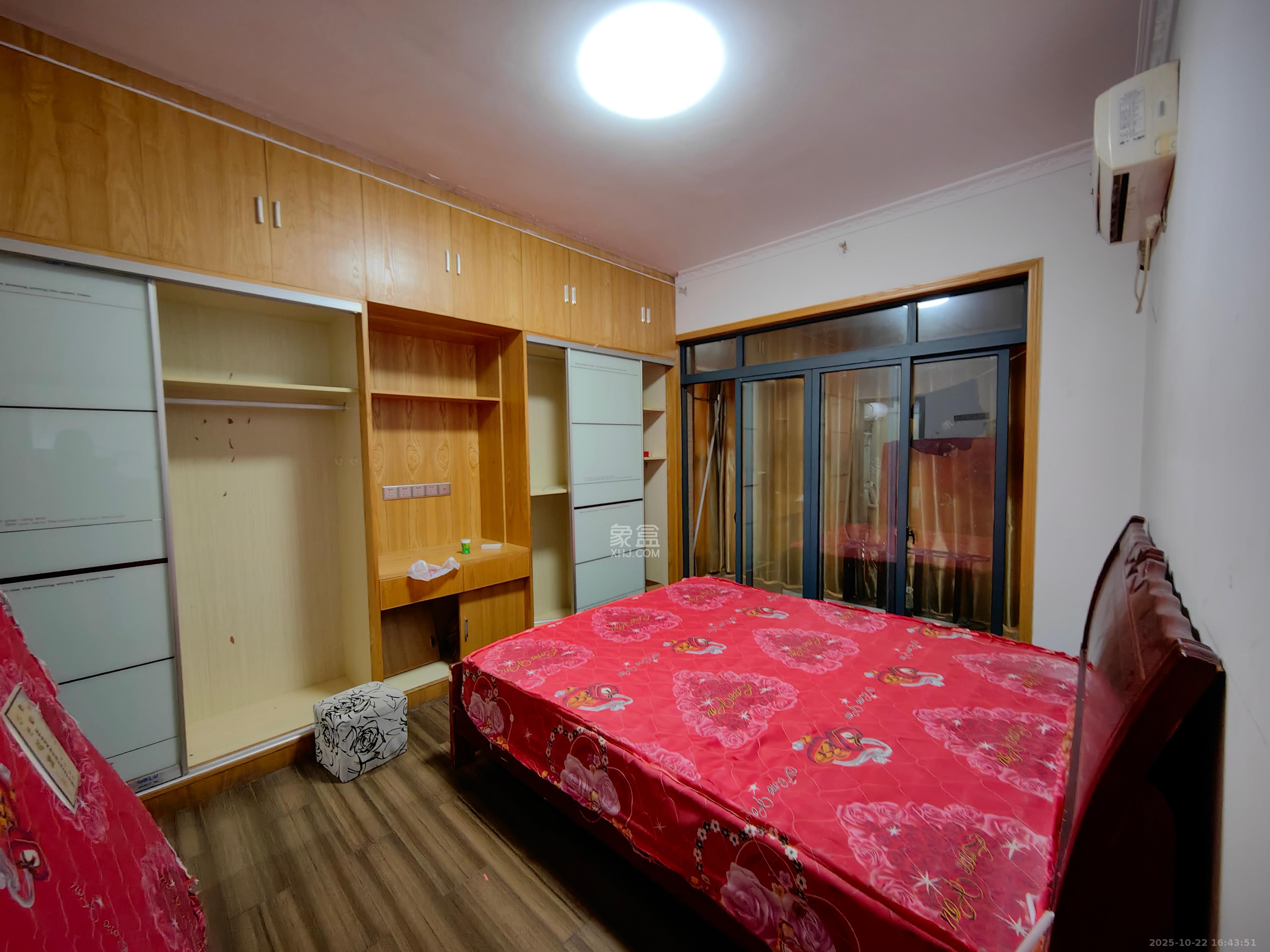 高升金典  1室2厅1卫    1900.0元/月室内图