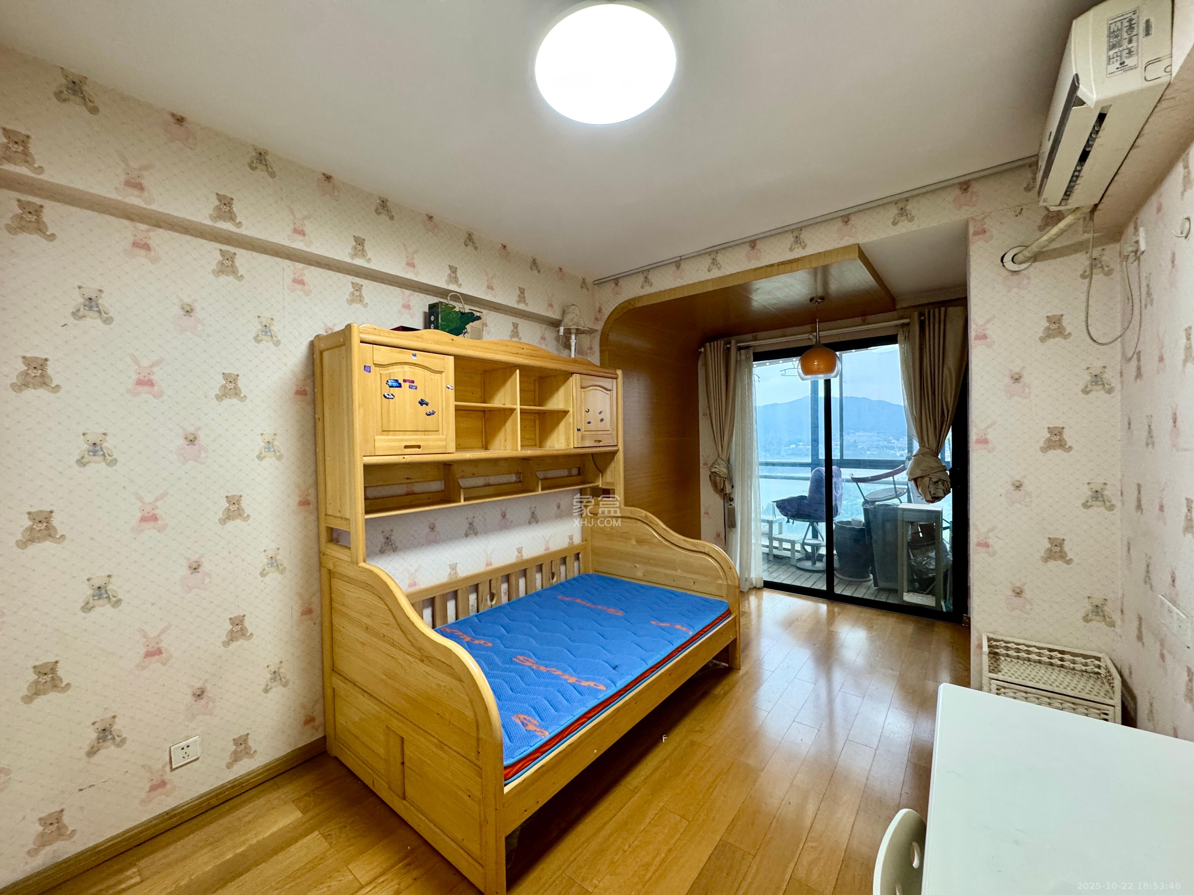 西山汇景一、二期  4室2厅2卫    4800.0元/月 西山汇景一、二期  4室2厅2卫    4800.0元/月室内图