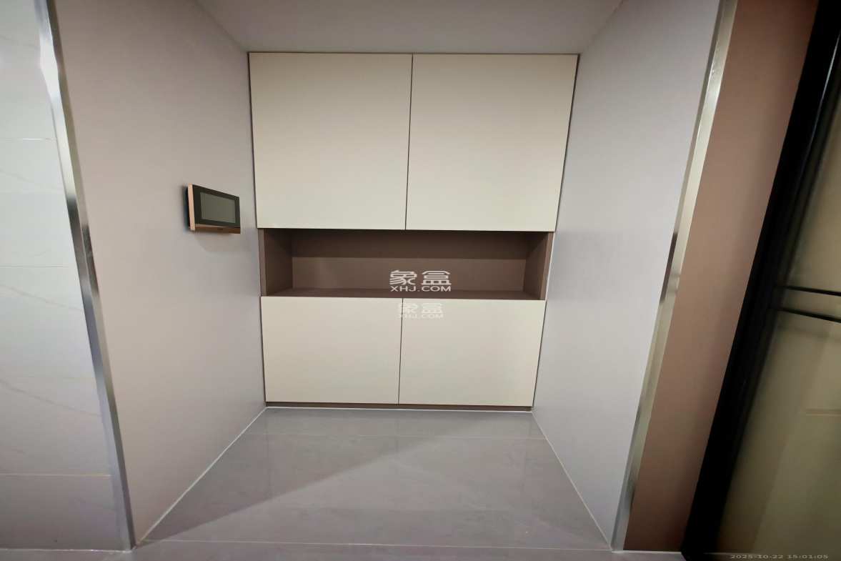 恒大誉府(融誉商业中心)  1室1厅1卫    1500.0元/月 恒大誉府(融誉商业中心)  1室1厅1卫    1500.0元/月室内图