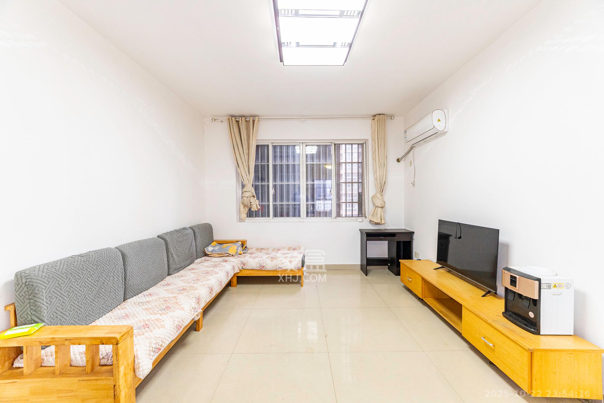 紫晶城 2室2厅1卫 38.8万 紫晶城 2室2厅1卫 38.8万客厅