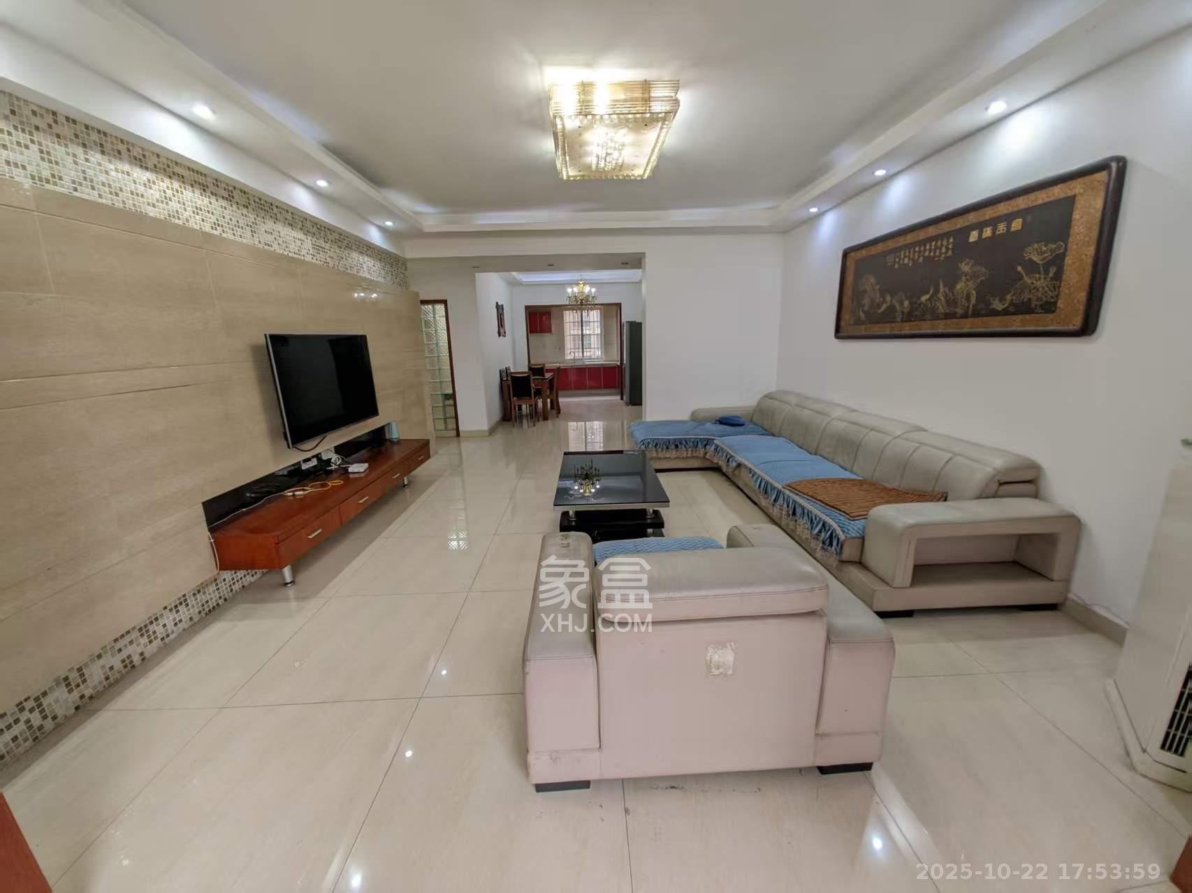 上河国际C区  4室2厅2卫    3800.0元/月 上河国际C区  4室2厅2卫    3800.0元/月室内图