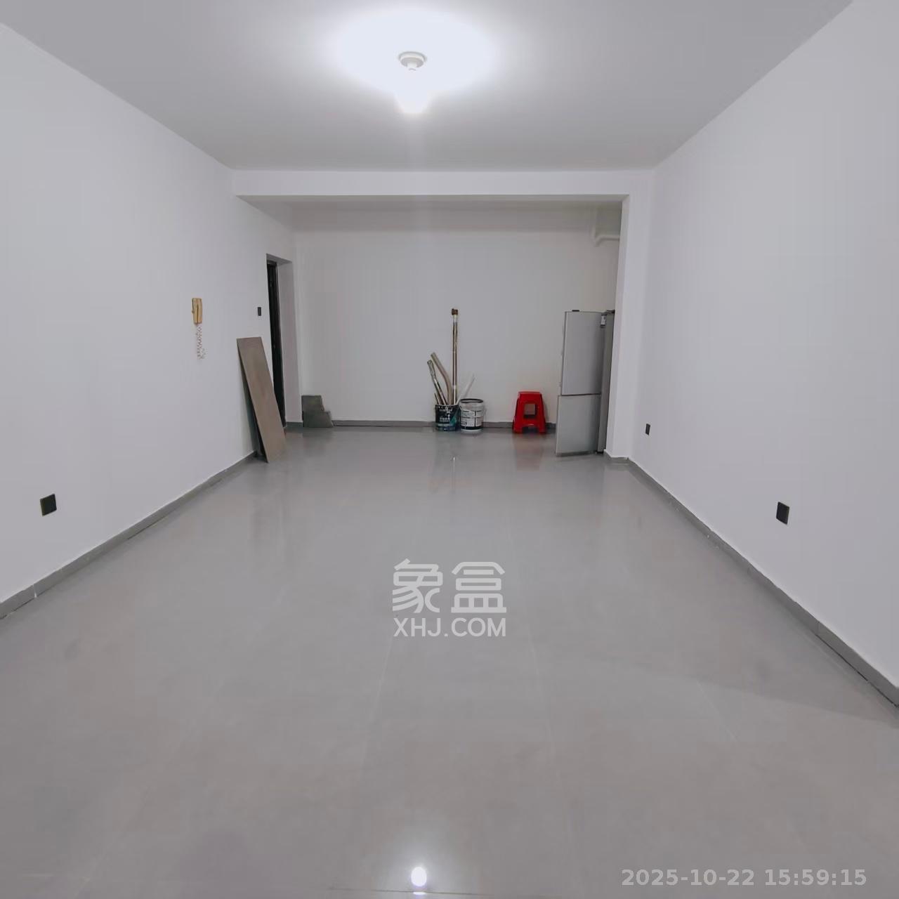 鑫溪大厦  2室1厅2卫    40000.0元/月 鑫溪大厦  2室1厅2卫    40000.0元/月室内图1