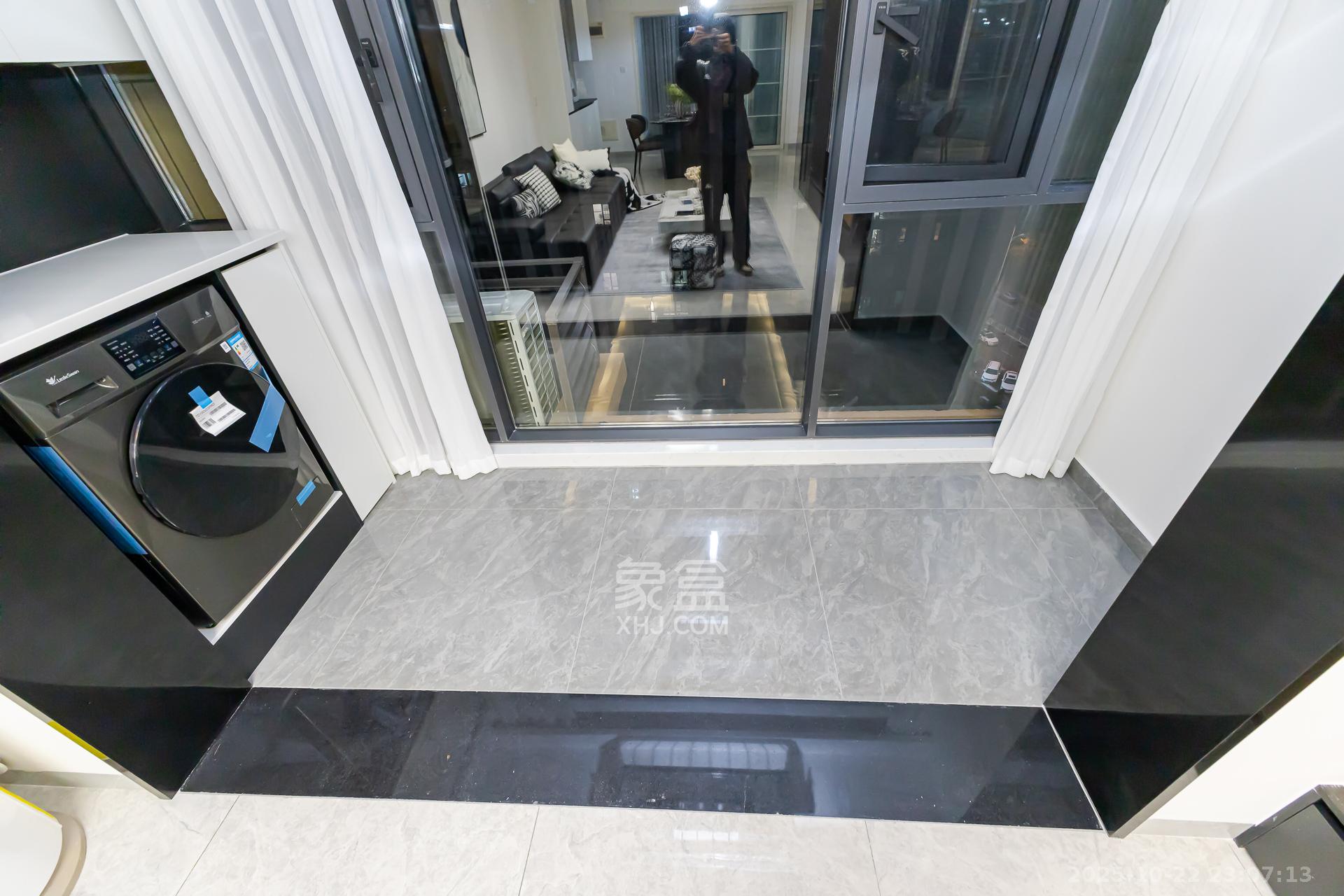 龙湖湘风原著（龙湖湘风星城）  4室2厅2卫    96.8万阳台