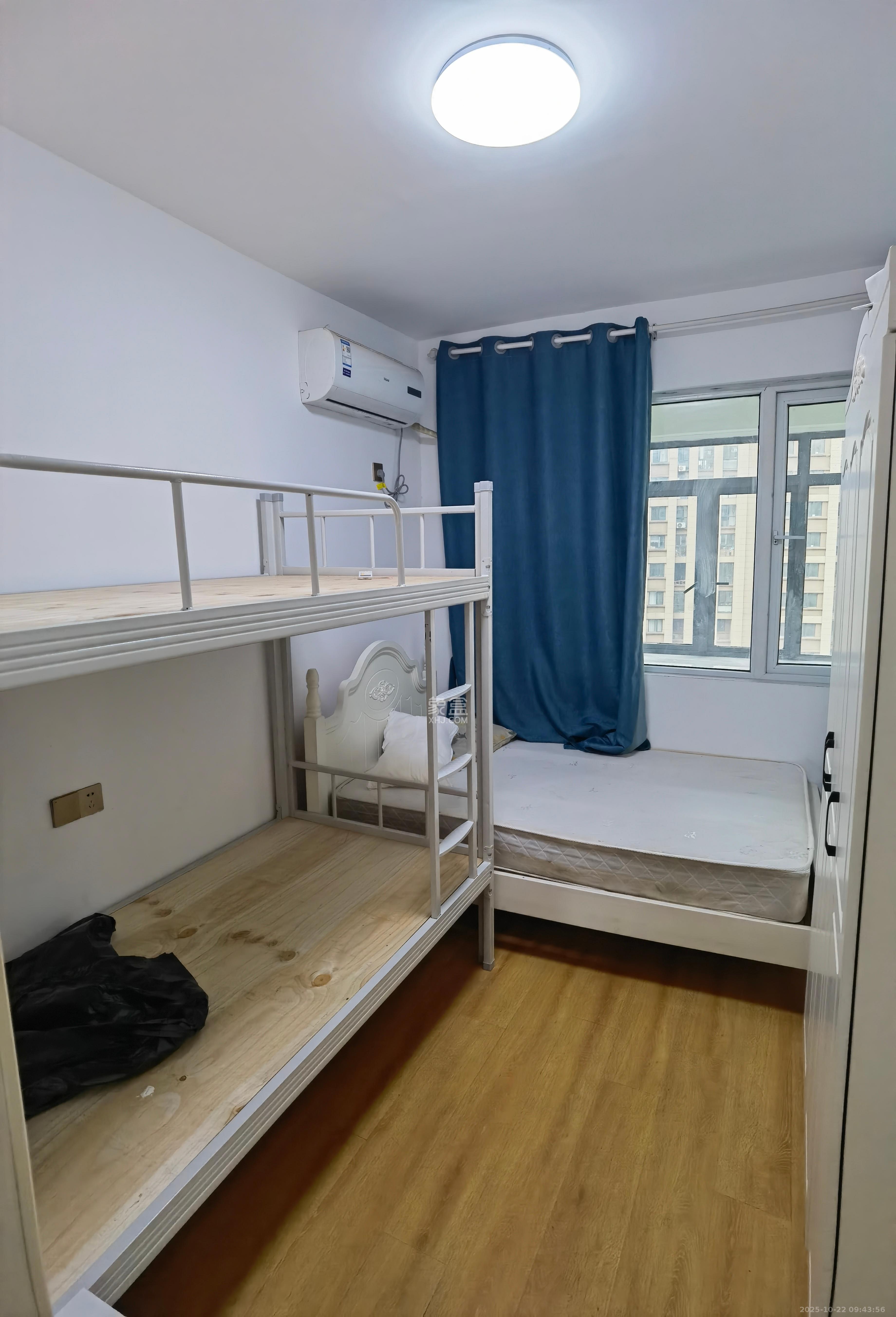 嘉宇银杉(嘉宇西苑) 4室2厅2卫 2300.0元/月 嘉宇银杉(嘉宇西苑) 4室2厅2卫 2300.0元/月室内图