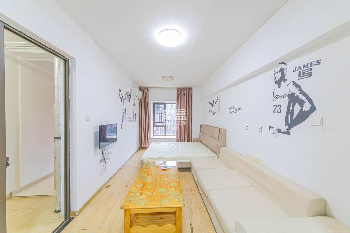 绿地公馆(绿地名邸) 1室1厅1卫 45.0万 绿地公馆(绿地名邸) 1室1厅1卫 45.0万客厅