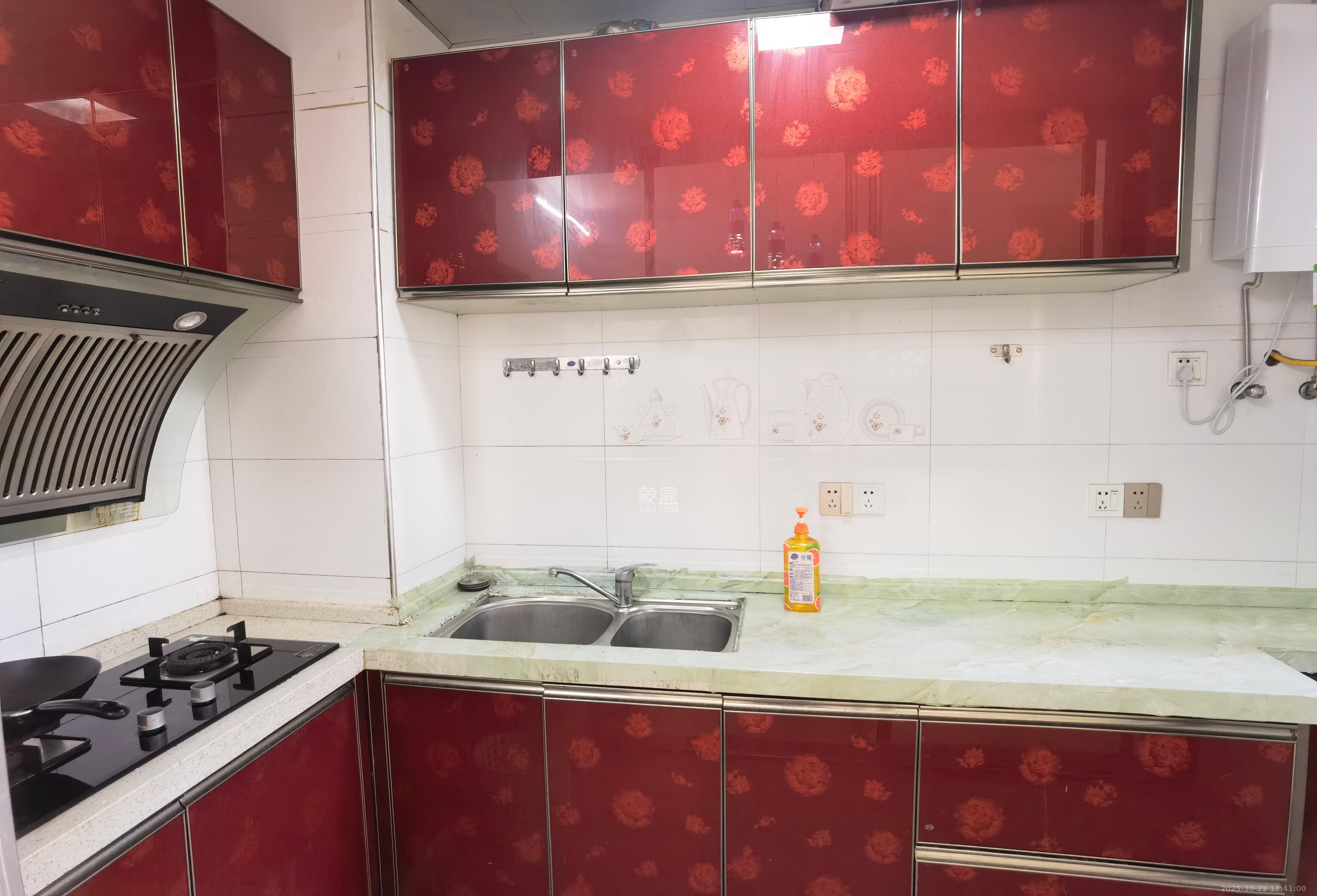 中信文化广场(中信新城二期)  2室2厅1卫    1700.0元/月 中信文化广场(中信新城二期)  2室2厅1卫    1700.0元/月室内图