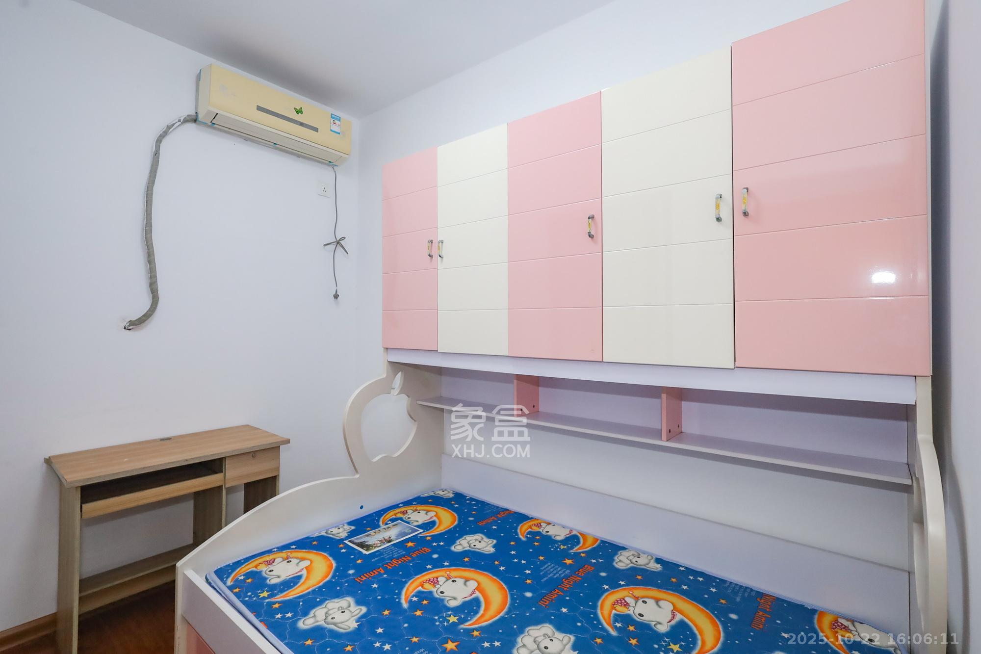 钰龙天下一期  3室2厅1卫    230.0万 钰龙天下一期  3室2厅1卫    230.0万卧室