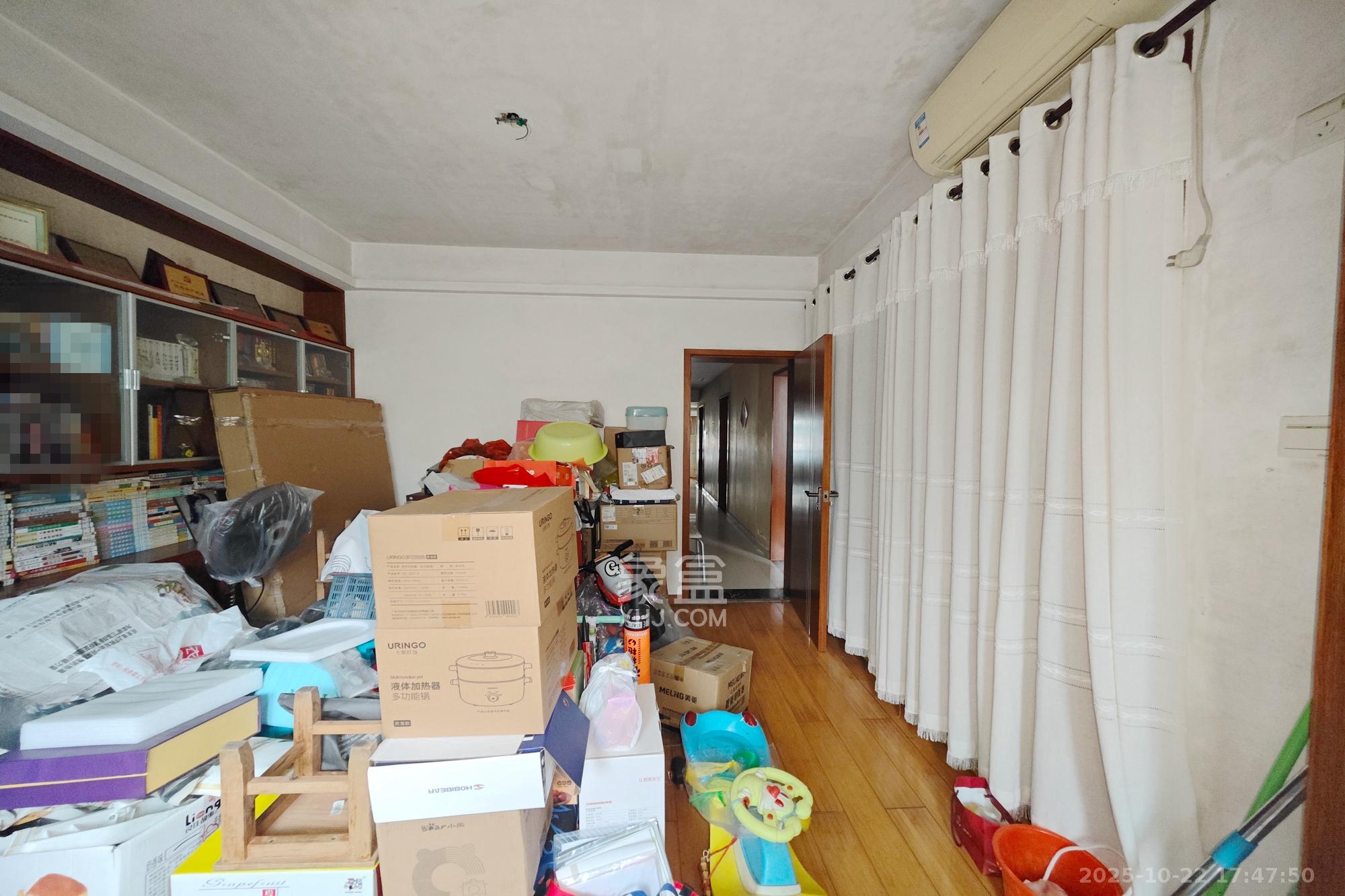 鑫天佳园 3室2厅2卫 105.0万 鑫天佳园 3室2厅2卫 105.0万卧室