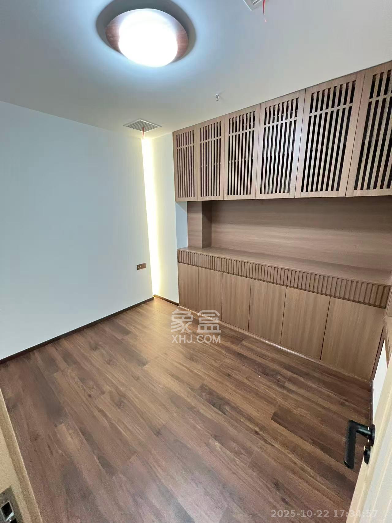 华润置地中心  2室1厅1卫    4500.0元/月室内图