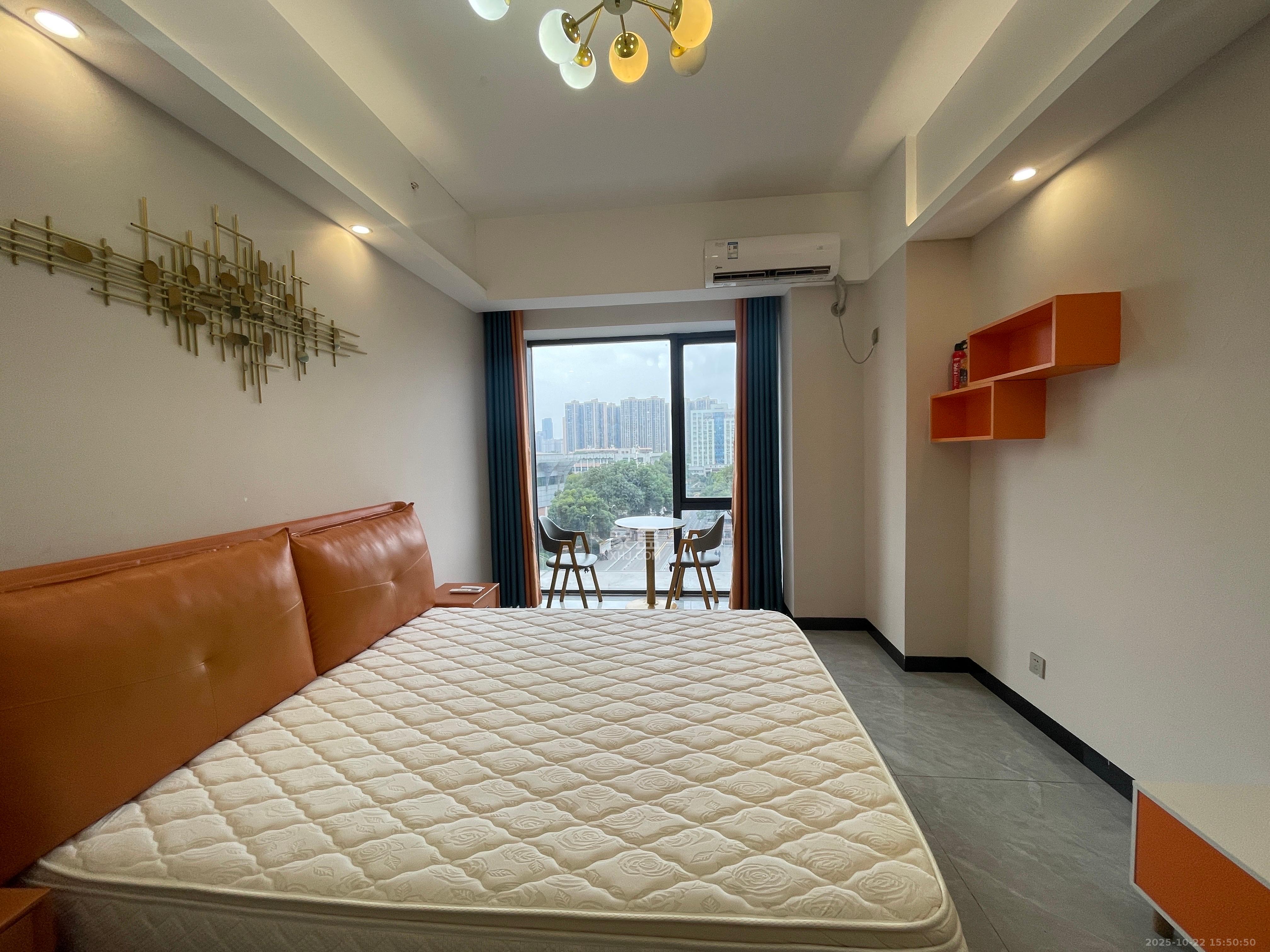 万润时光里  1室0厅0卫    1600.0元/月 万润时光里  1室0厅0卫    1600.0元/月室内图