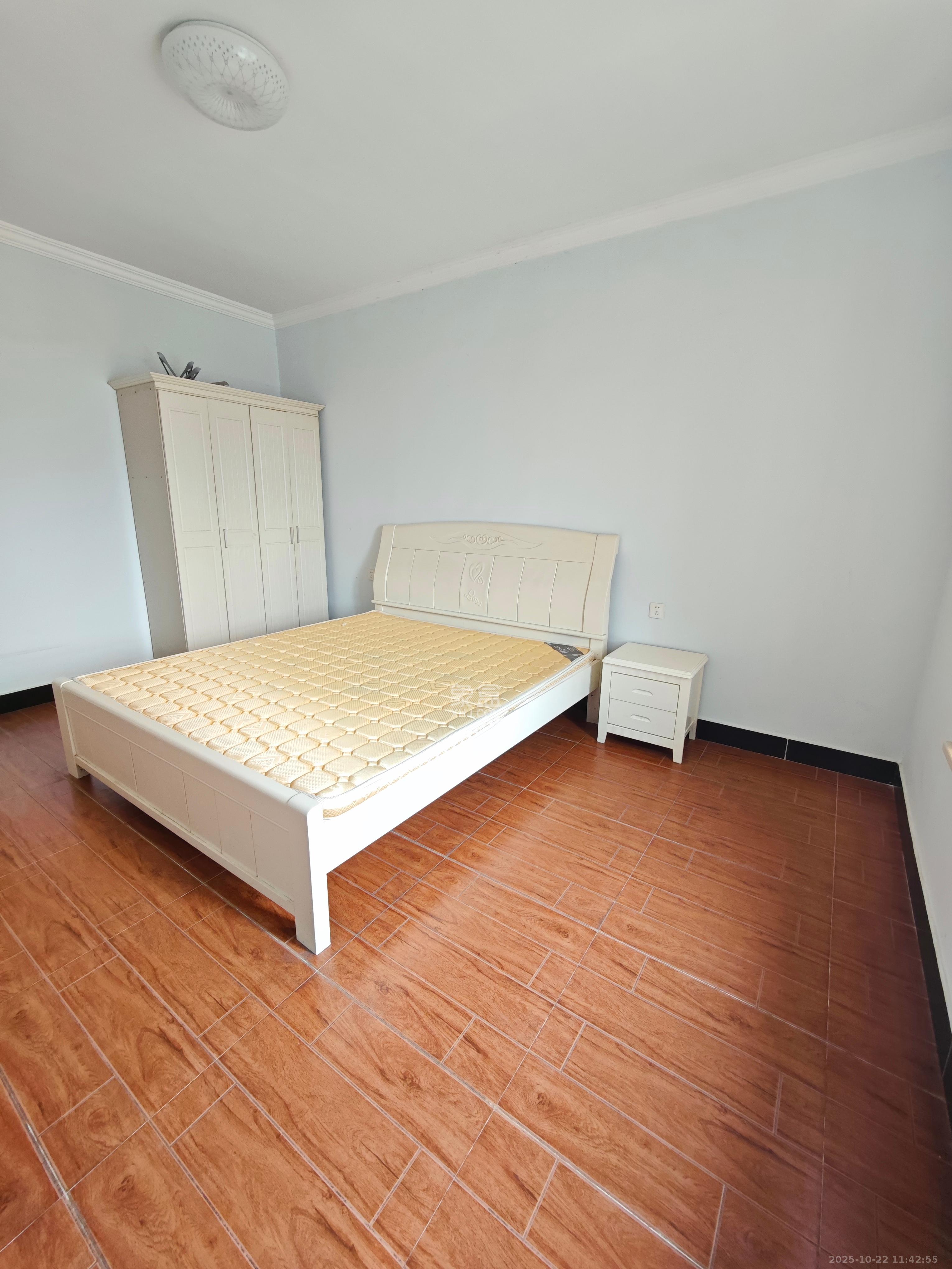 山语城二期  2室2厅1卫    1800.0元/月 山语城二期  2室2厅1卫    1800.0元/月室内图