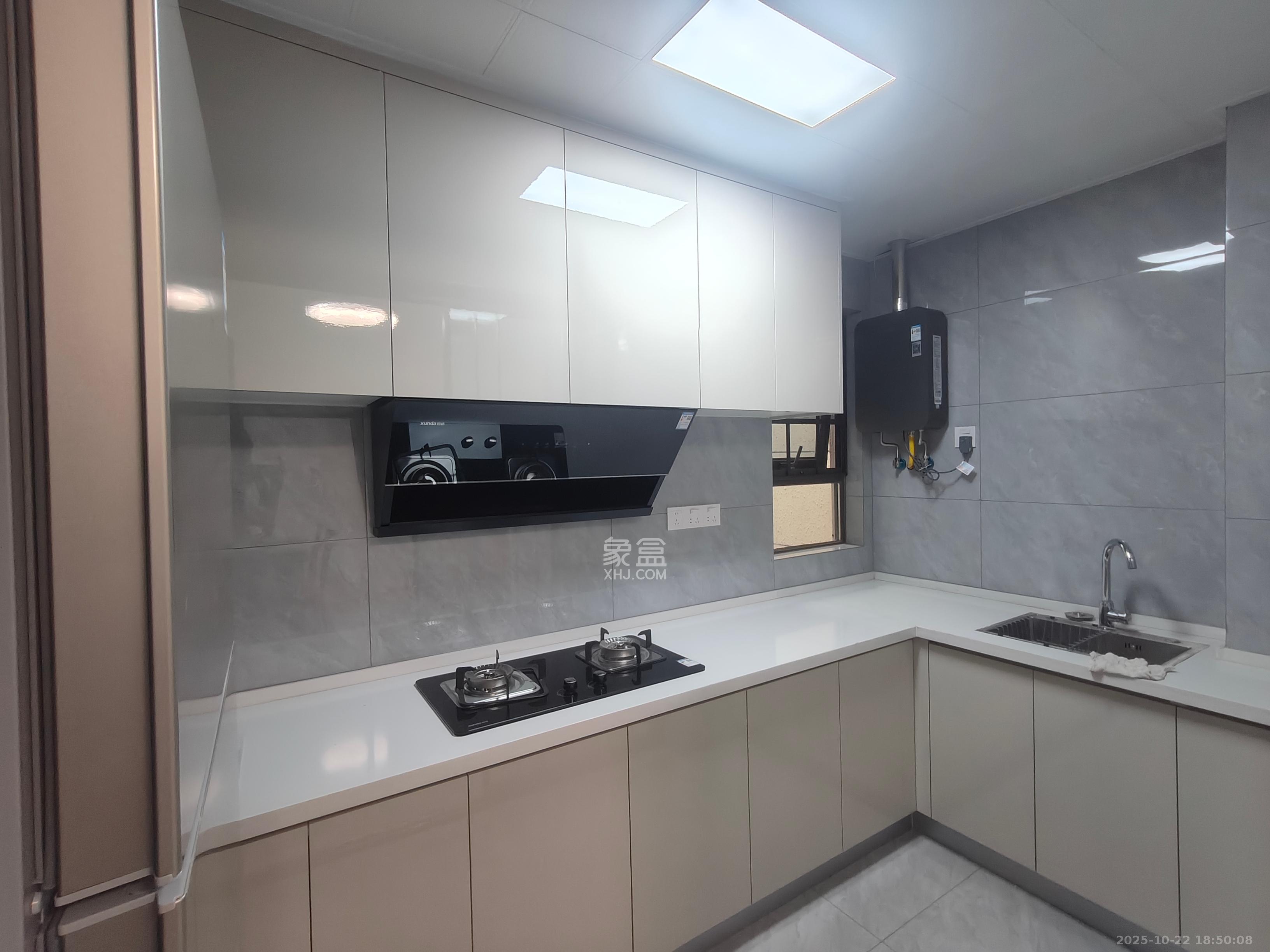 佳兆业云顶梅溪湖(佳兆业梅溪荟) 3室2厅2卫 2400.0元/月 佳兆业云顶梅溪湖(佳兆业梅溪荟) 3室2厅2卫 2400.0元/月室内图