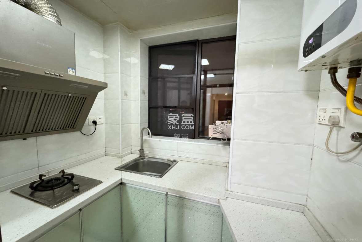 同鑫家园 1室1厅1卫 1300.0元/月 同鑫家园 1室1厅1卫 1300.0元/月室内图