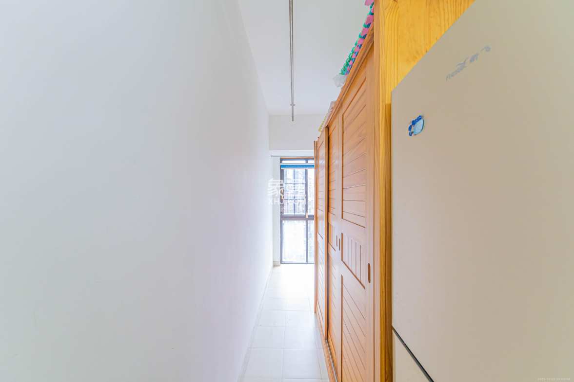 绿地公馆(绿地名邸) 1室1厅1卫 45.0万 绿地公馆(绿地名邸) 1室1厅1卫 45.0万阳台