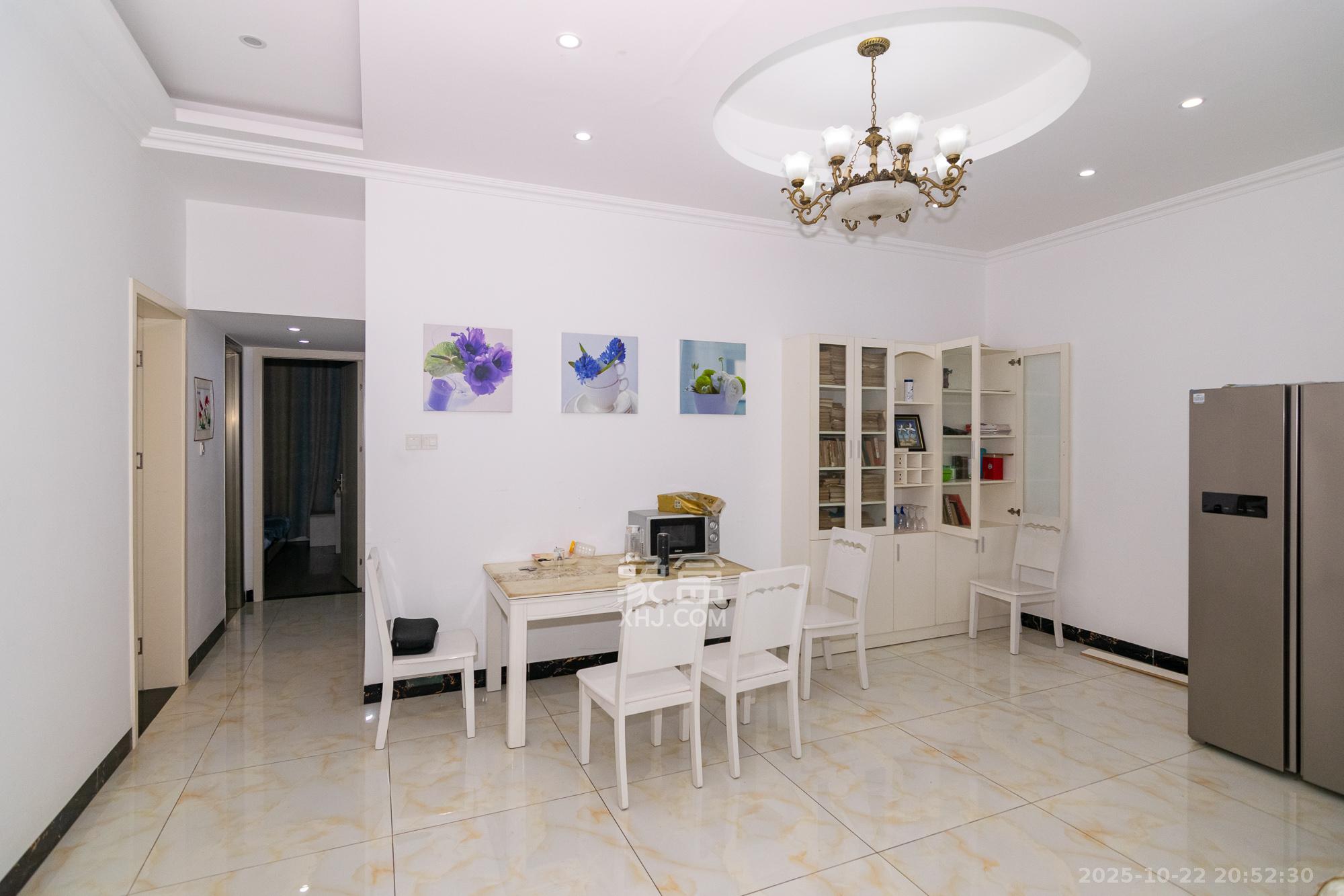 富基世纪公园 3室2厅2卫 65.0万 富基世纪公园 3室2厅2卫 65.0万客厅