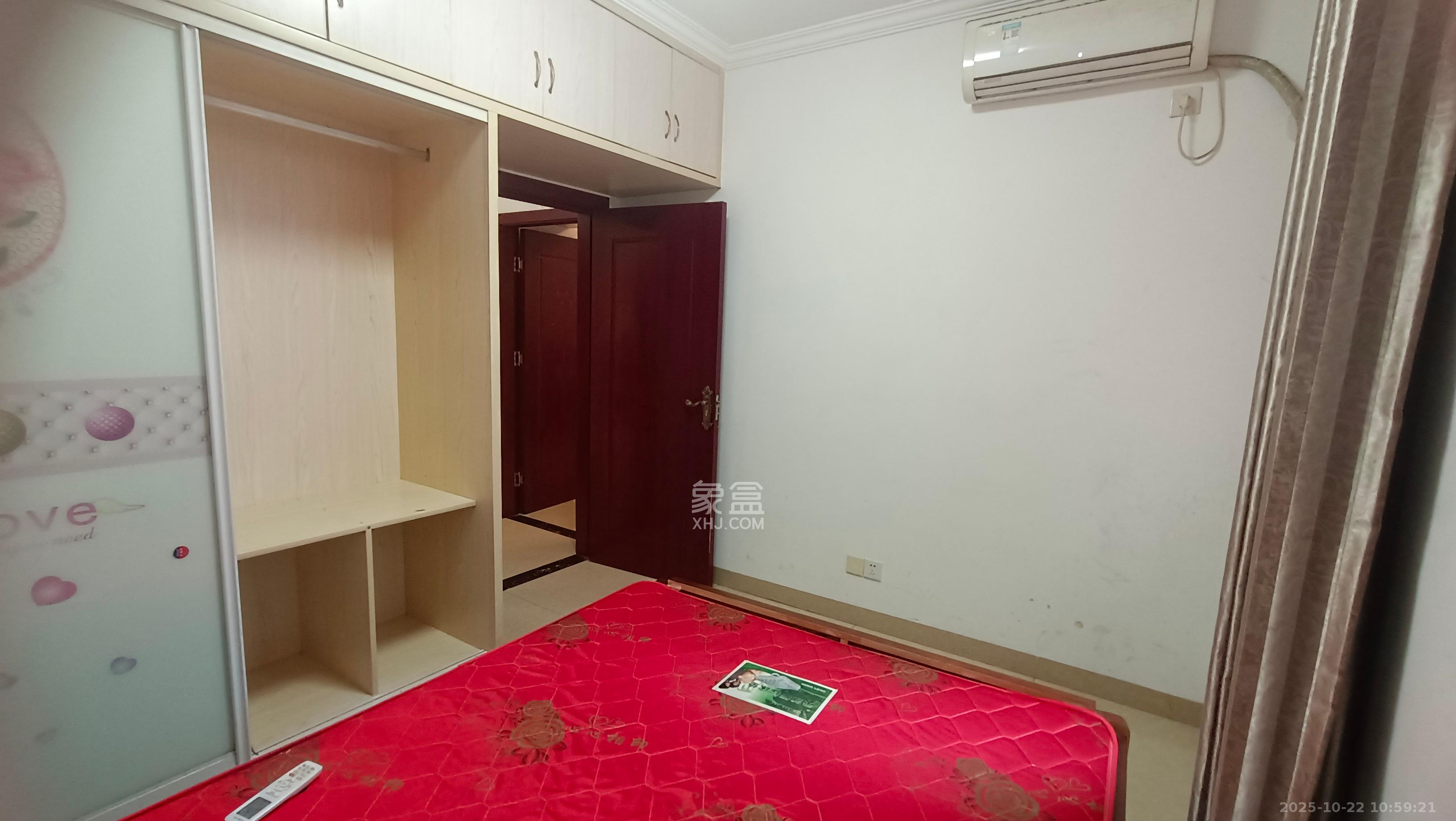 星城新宇月雅苑（月塘小区）  3室2厅2卫    2300.0元/月室内图