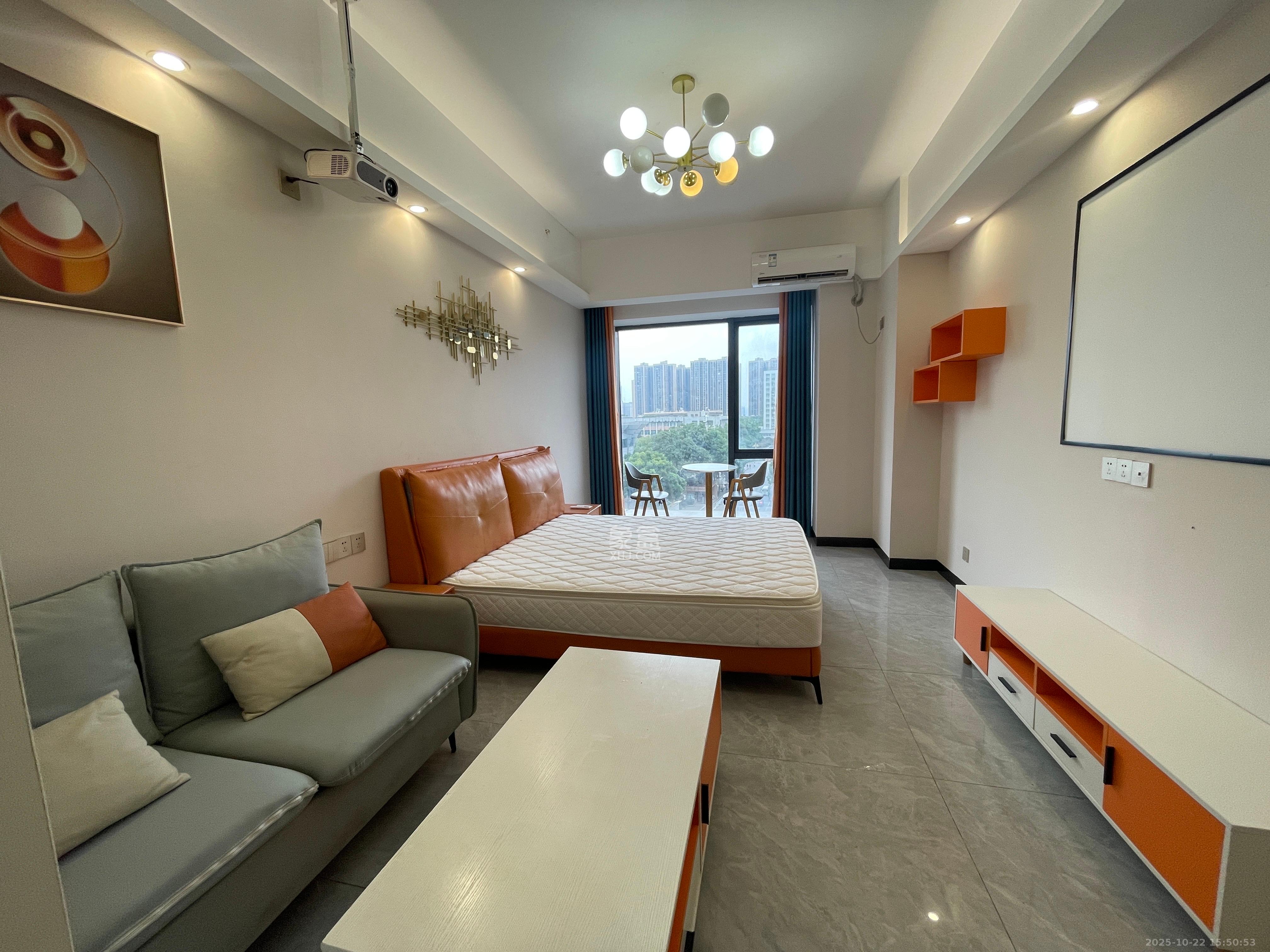 万润时光里  1室0厅0卫    1600.0元/月 万润时光里  1室0厅0卫    1600.0元/月室内图