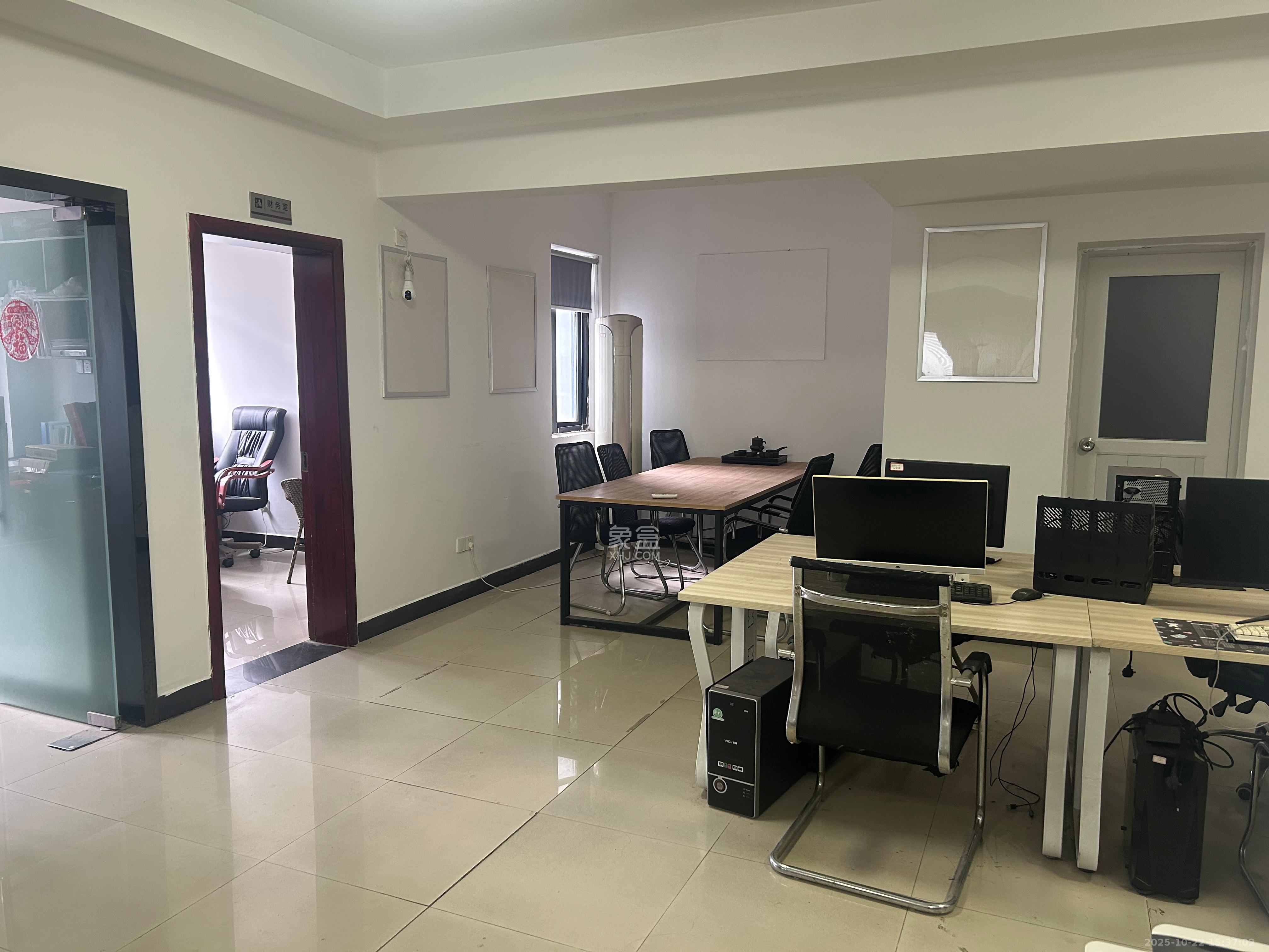 鑫远杰座  2室2厅1卫    5600.0元/月室内图