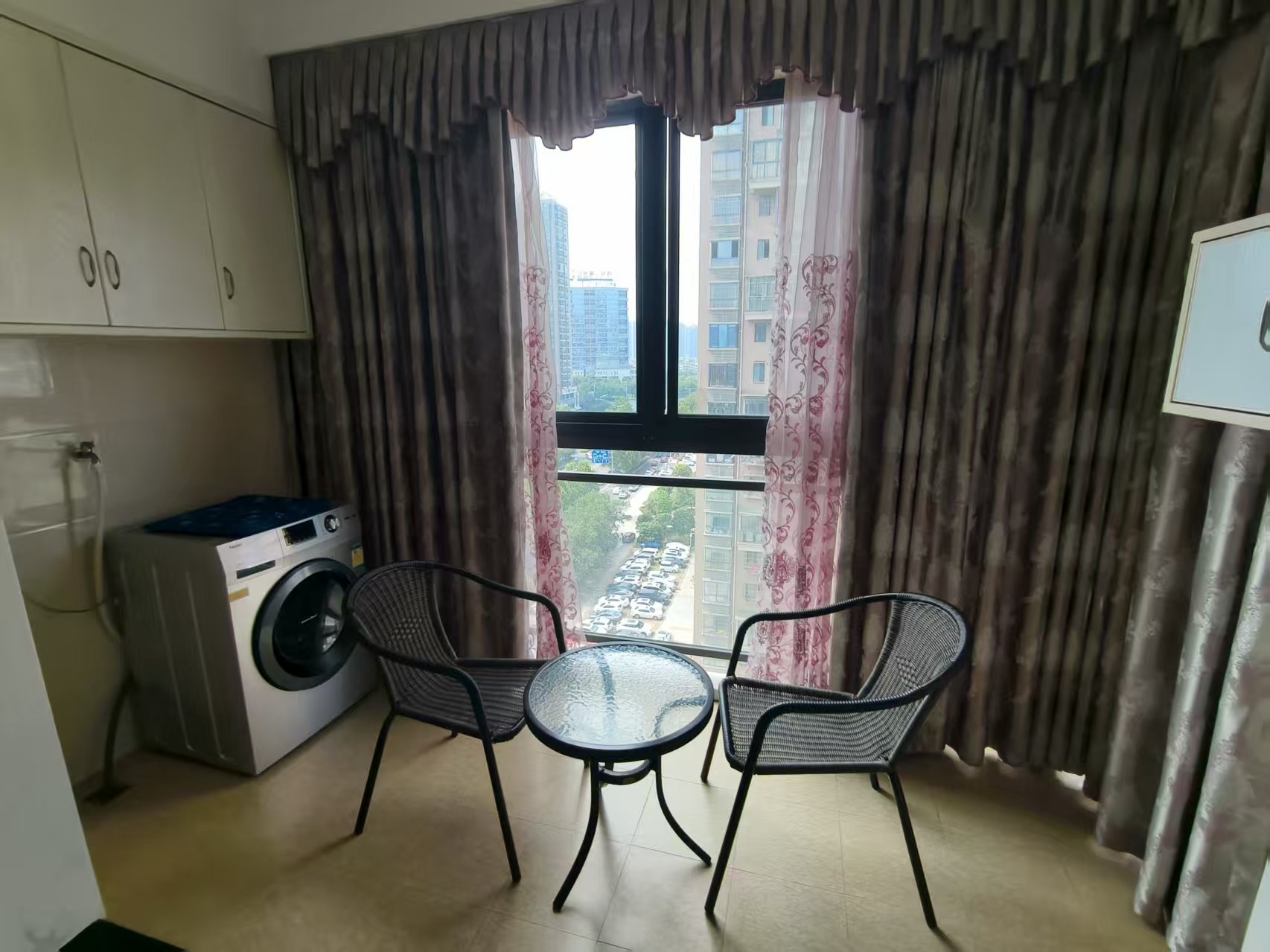 尚书房  2室2厅1卫    2000.0元/月室内图