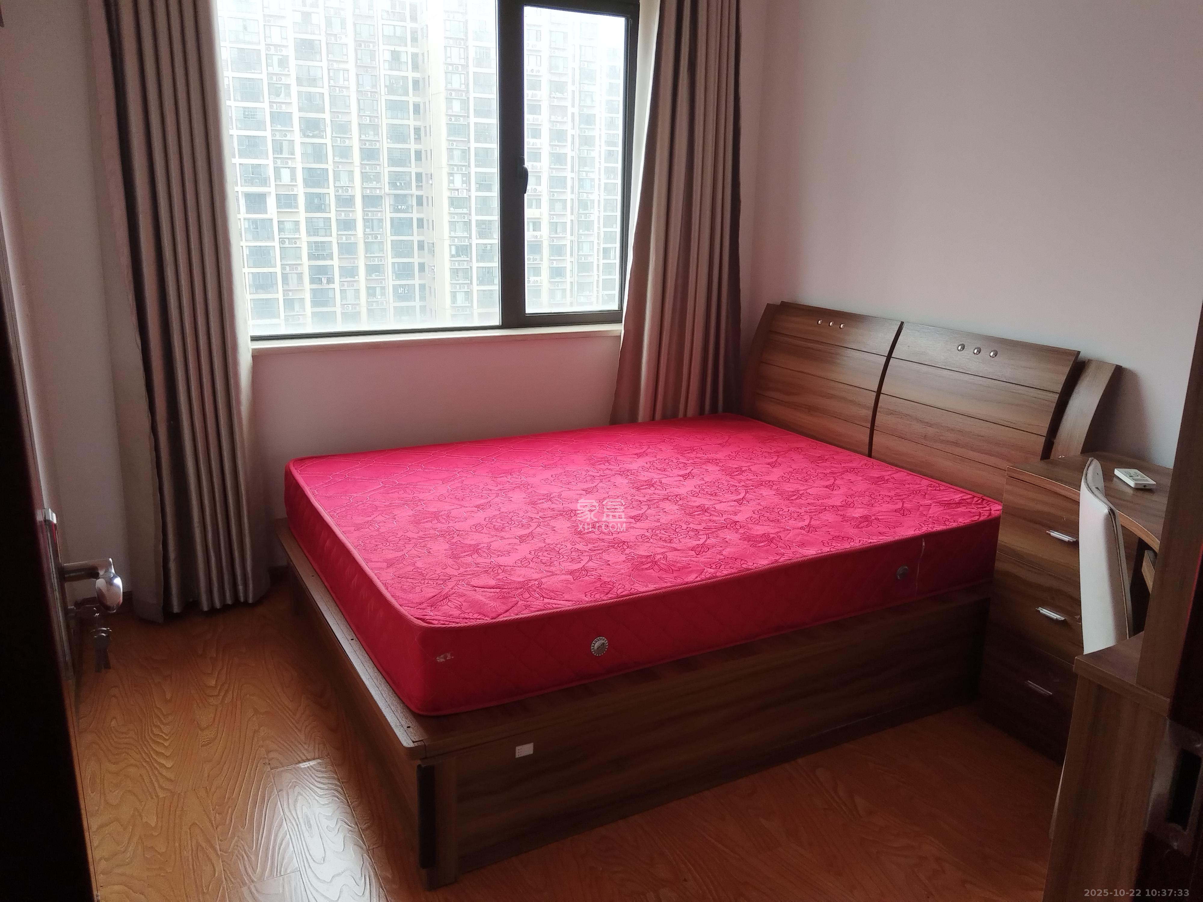 钰龙天下二期（钰龙佳园）  3室2厅2卫    2400.0元/月室内图