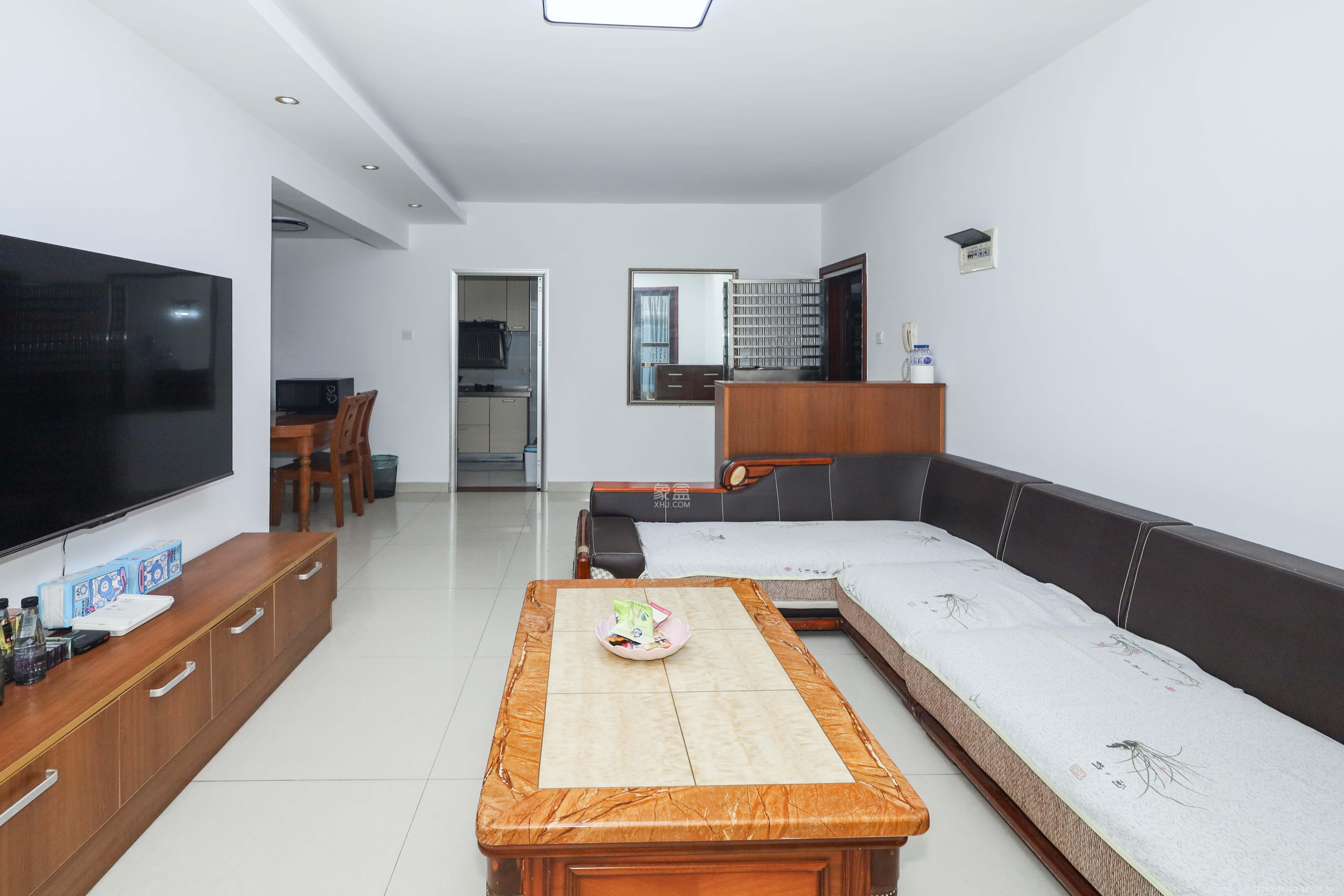 麓谷锦和园  3室1厅1卫    62.8万 麓谷锦和园  3室1厅1卫    62.8万客厅