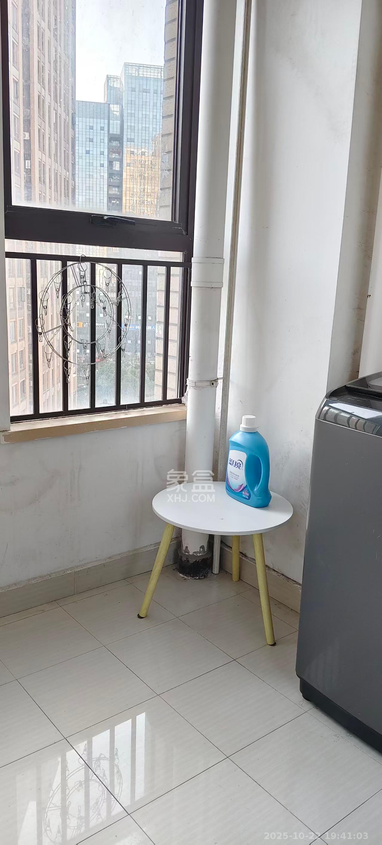 听香水榭 1室1厅1卫 1600.0元/月 听香水榭 1室1厅1卫 1600.0元/月室内图