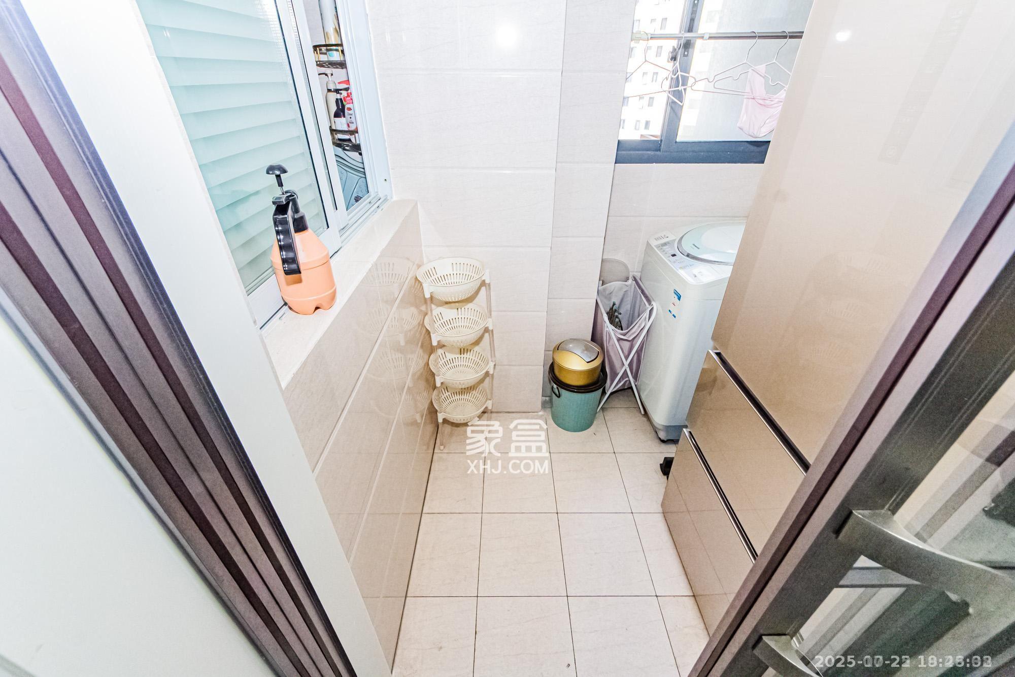 北辰三角洲E4区  3室2厅1卫    3500.0元/月室内图