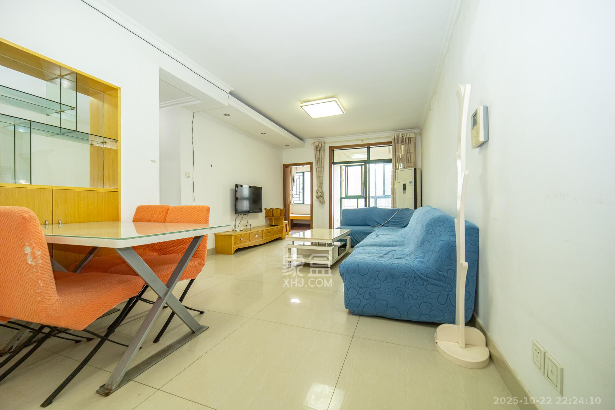 绿洲花园  3室2厅1卫    75.0万 绿洲花园  3室2厅1卫    75.0万客厅