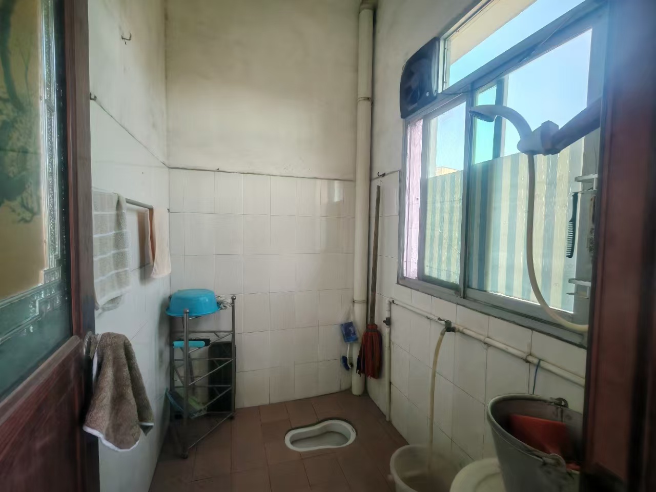 赫山办事处东风岭社区 2室1厅1卫 680.0元/月 赫山办事处东风岭社区 2室1厅1卫 680.0元/月室内图