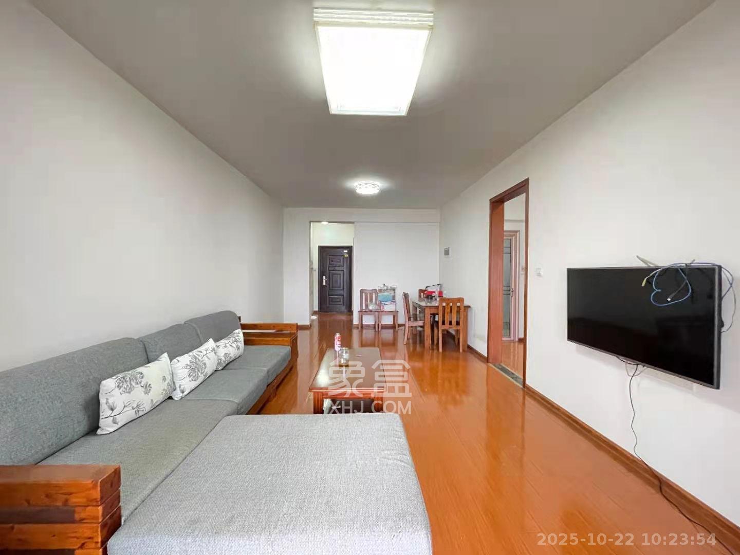 大鸿杰座  3室2厅1卫    2700.0元/月 大鸿杰座  3室2厅1卫    2700.0元/月室内图