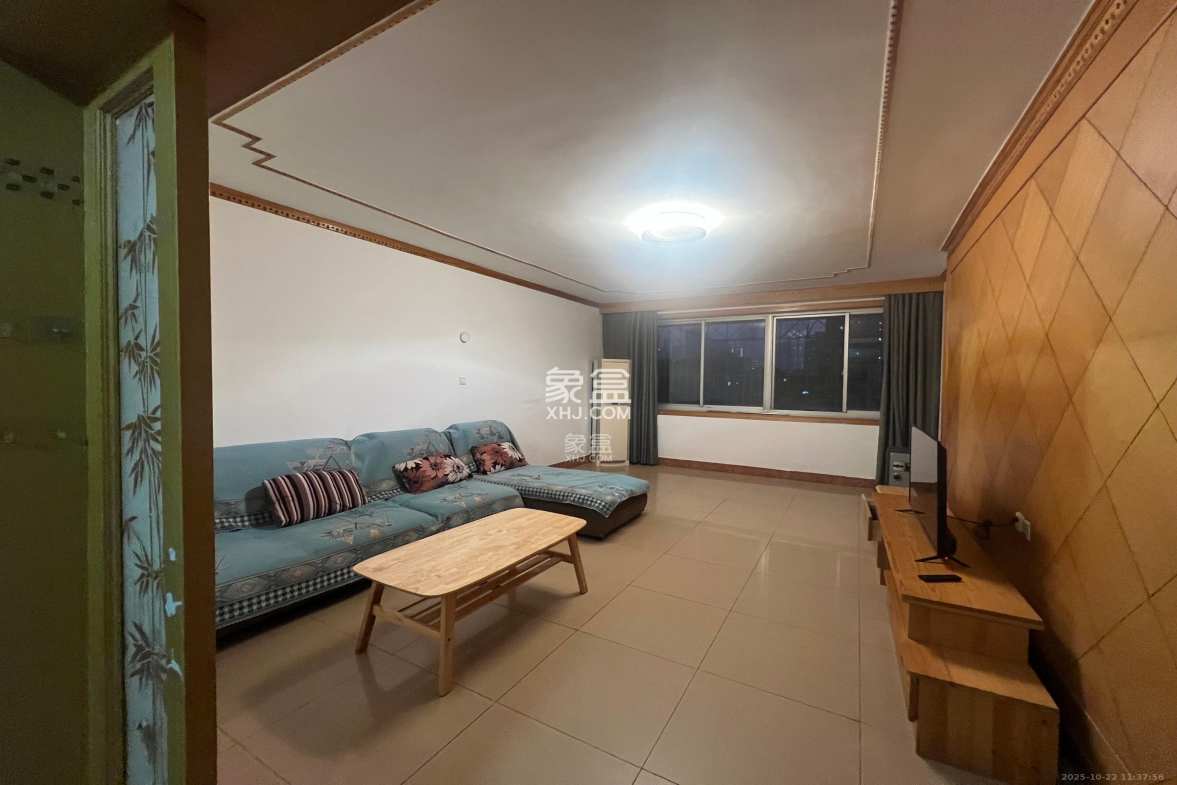 学宫街64号银行宿舍 2室1厅1卫 2800.0元/月 学宫街64号银行宿舍 2室1厅1卫 2800.0元/月室内图