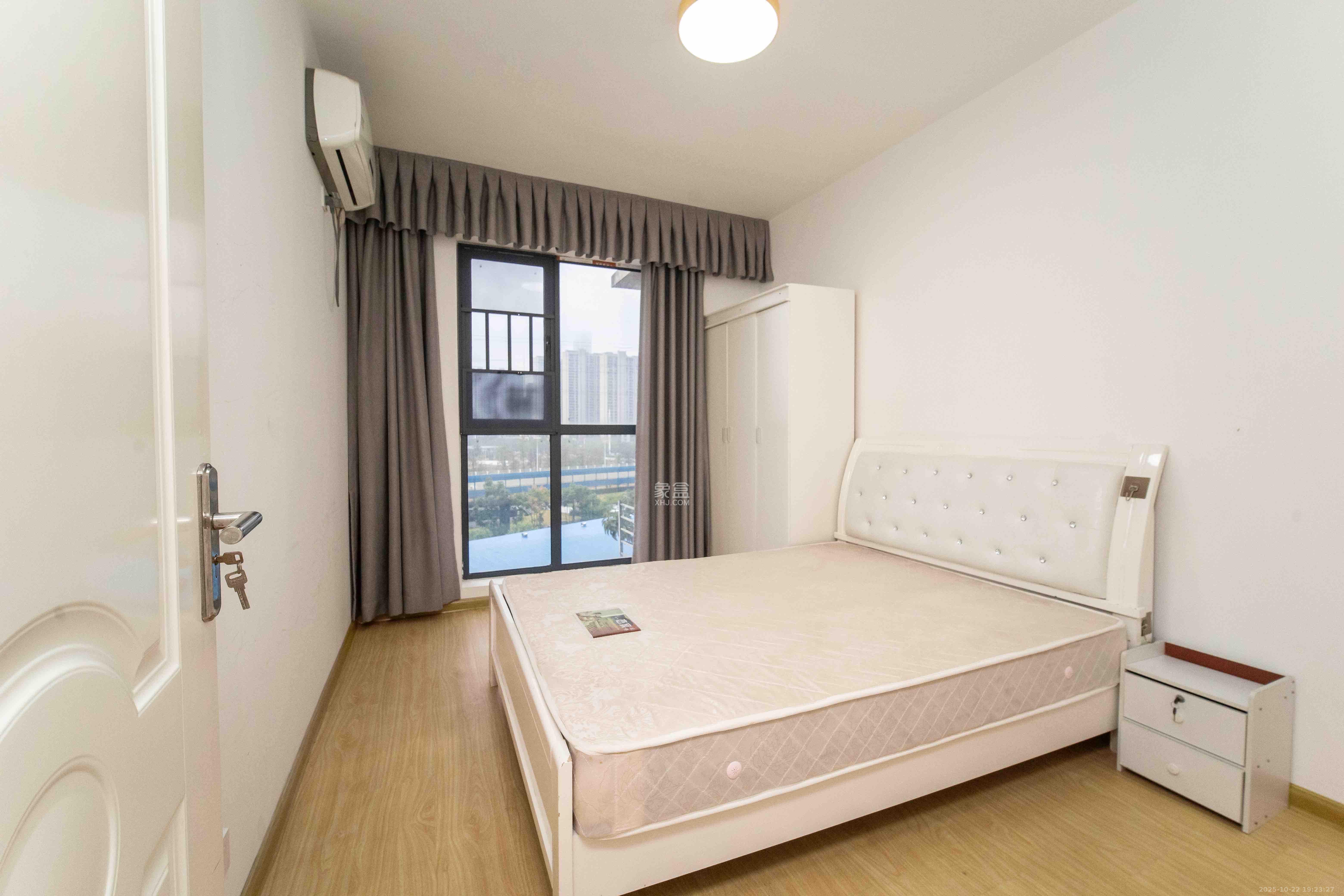 江河双水湾  3室2厅1卫    2400.0元/月室内图