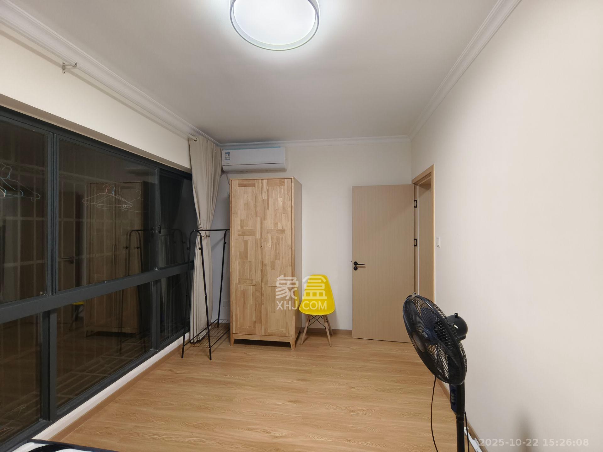 勤诚达新界  4室2厅2卫    2700.0元/月室内图