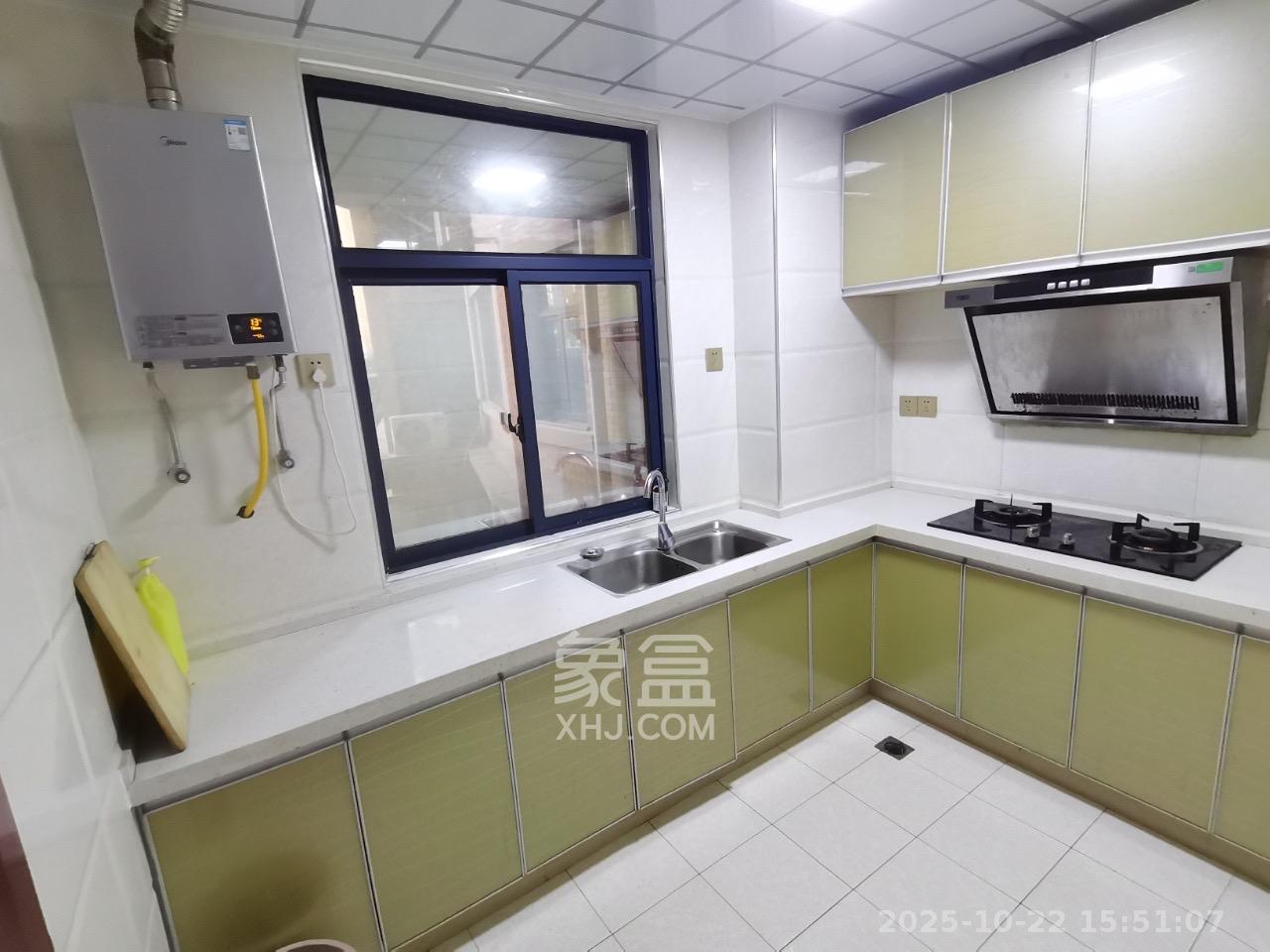 中南红领邦(红星嘉和苑) 3室1厅2卫 2000.0元/月 中南红领邦(红星嘉和苑) 3室1厅2卫 2000.0元/月室内图