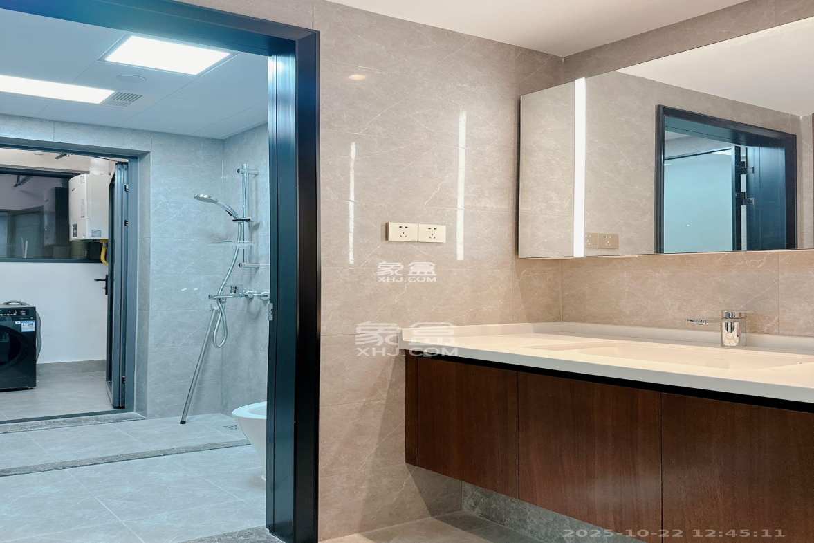 北辰瀚江府  3室2厅2卫    8000.0元/月 北辰瀚江府  3室2厅2卫    8000.0元/月室内图