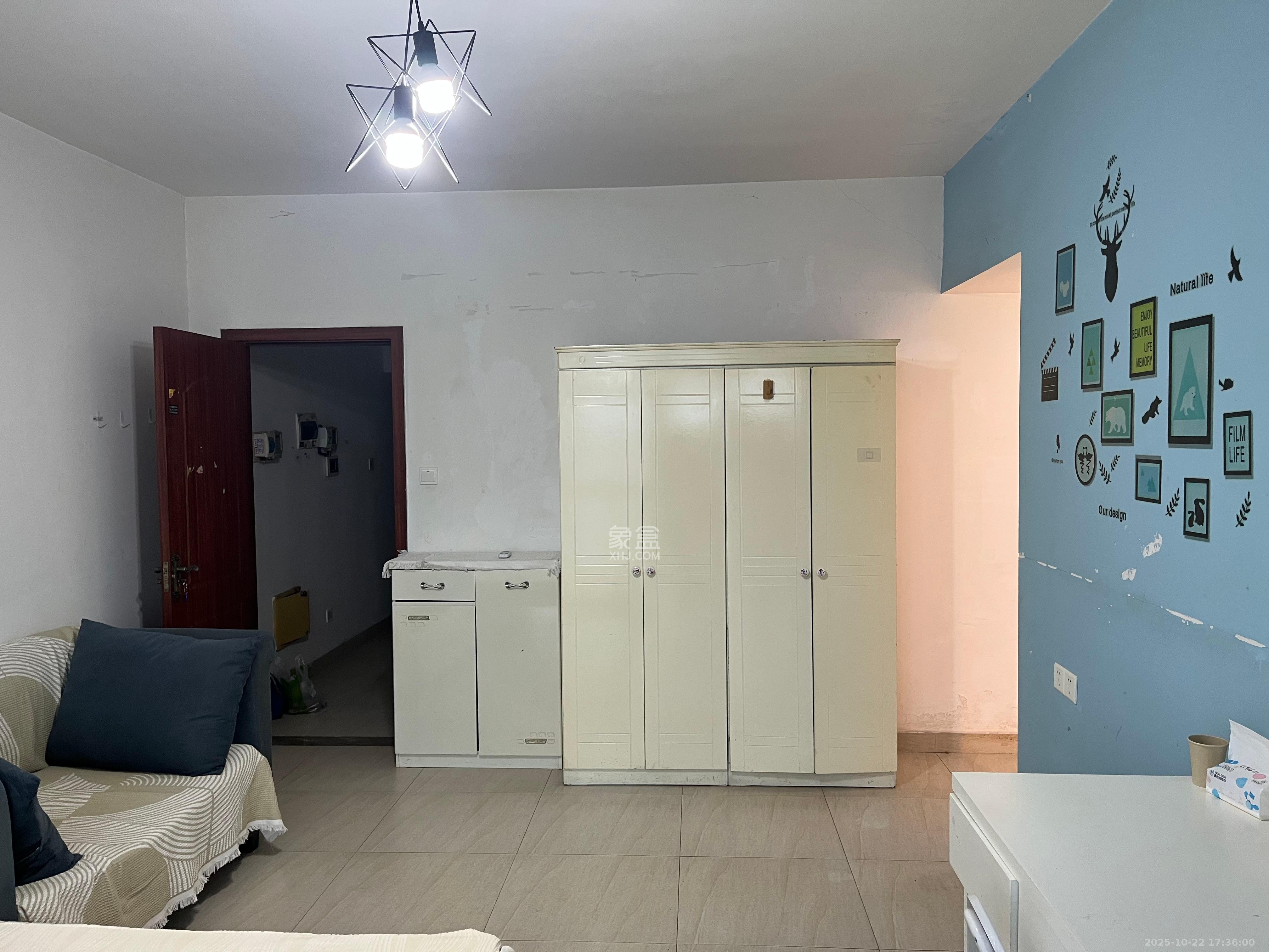 天下一家  1室1厅1卫    1400.0元/月