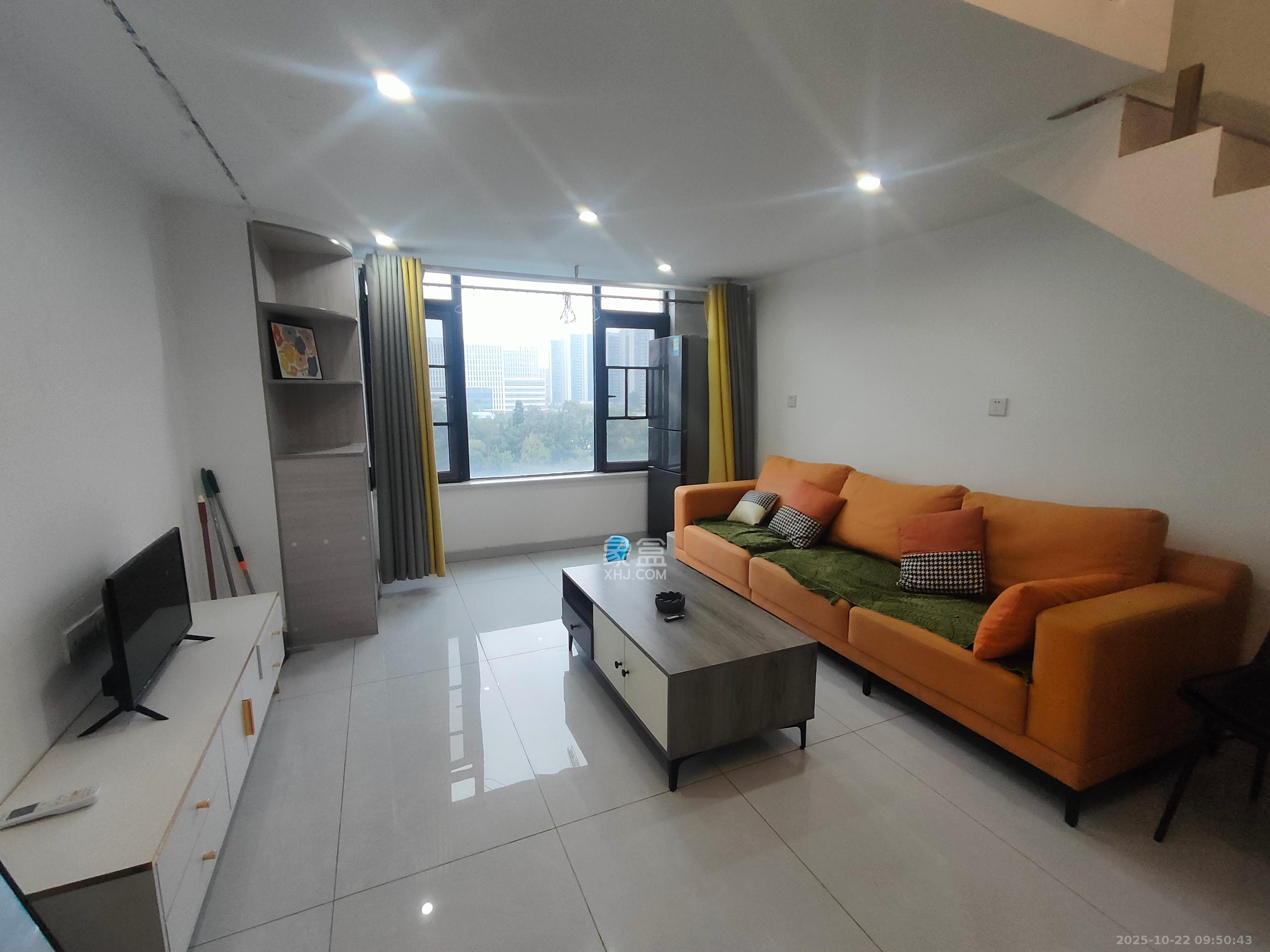 梅溪湖家居建材城  2室2厅1卫    1900.0元/月室内图