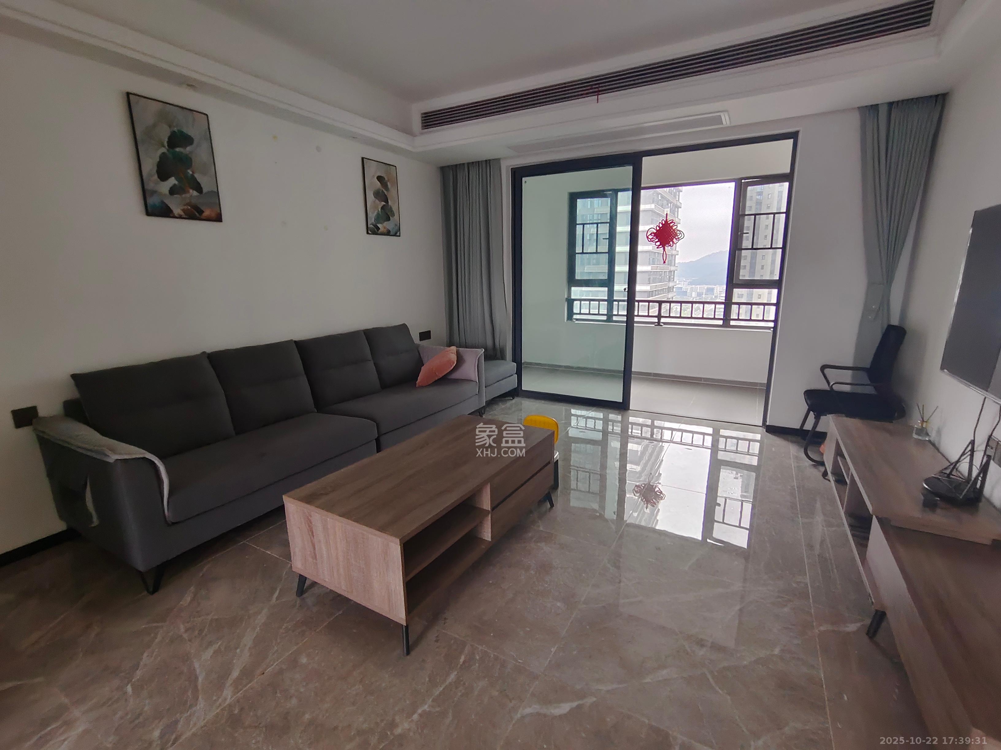 欣利梅溪左岸 4室2厅1卫 3380.0元/月 欣利梅溪左岸 4室2厅1卫 3380.0元/月室内图