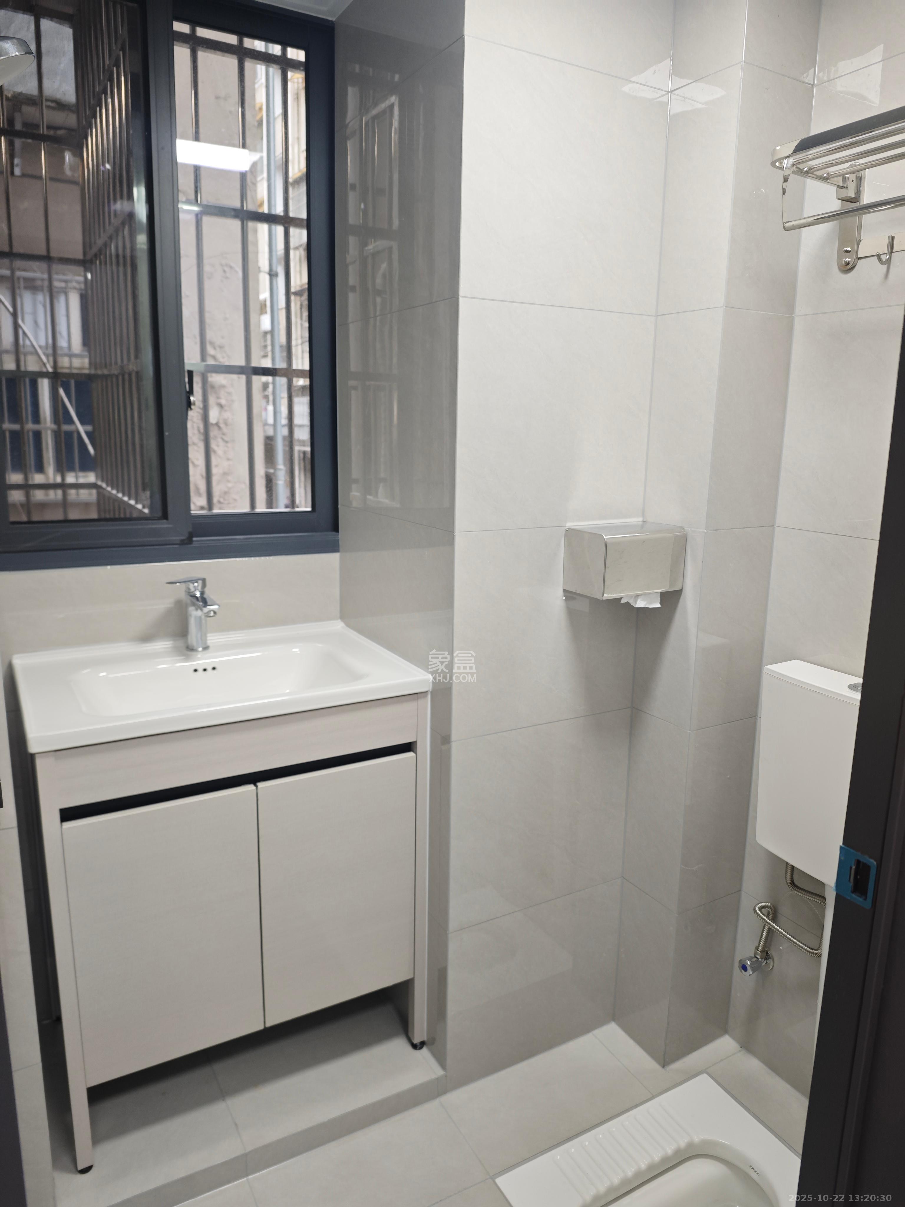 向韶村 3室1厅1卫 2800.0元/月 向韶村 3室1厅1卫 2800.0元/月室内图