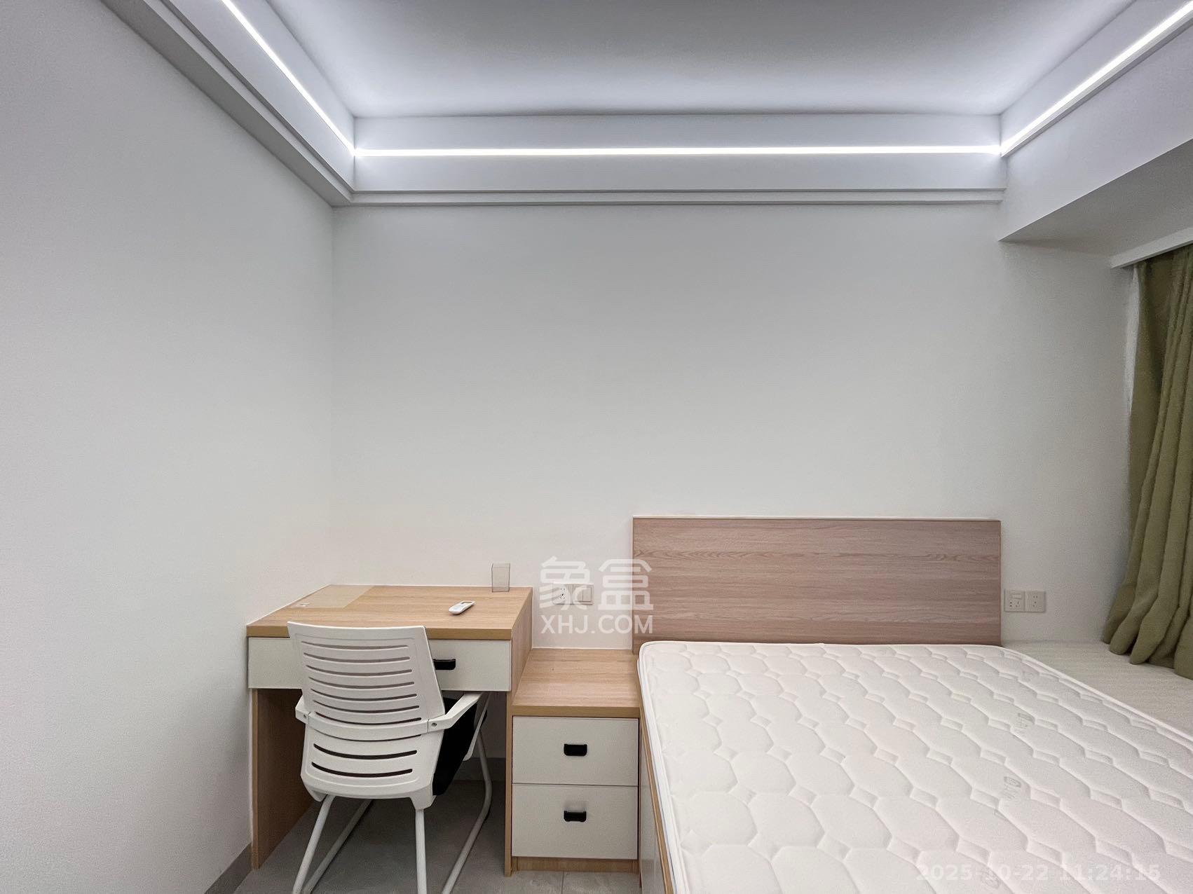 龙湖铂金岛  1室1厅1卫    1500.0元/月室内图