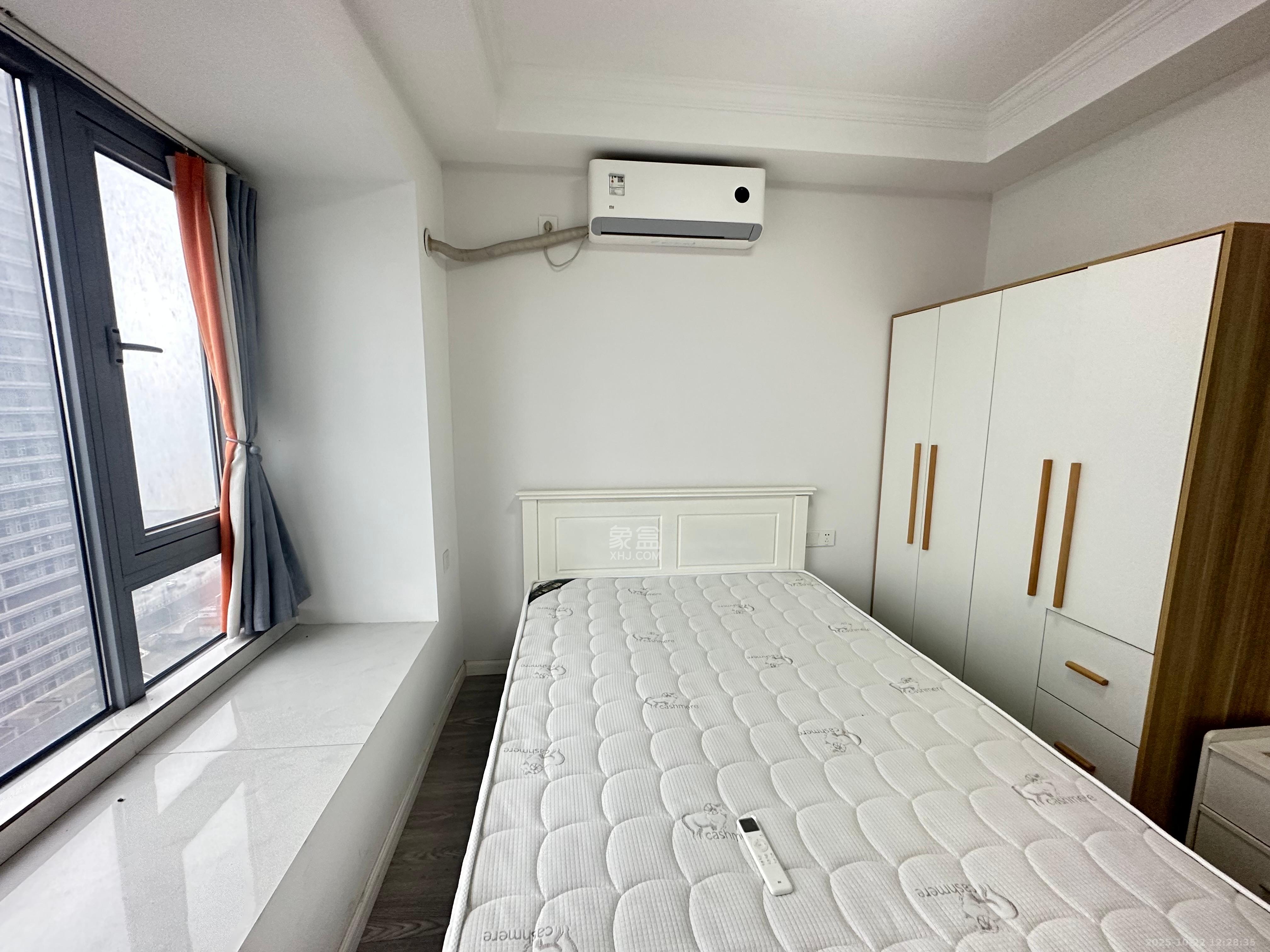 保利天禧D区  4室2厅1卫    4000.0元/月 保利天禧D区  4室2厅1卫    4000.0元/月室内图