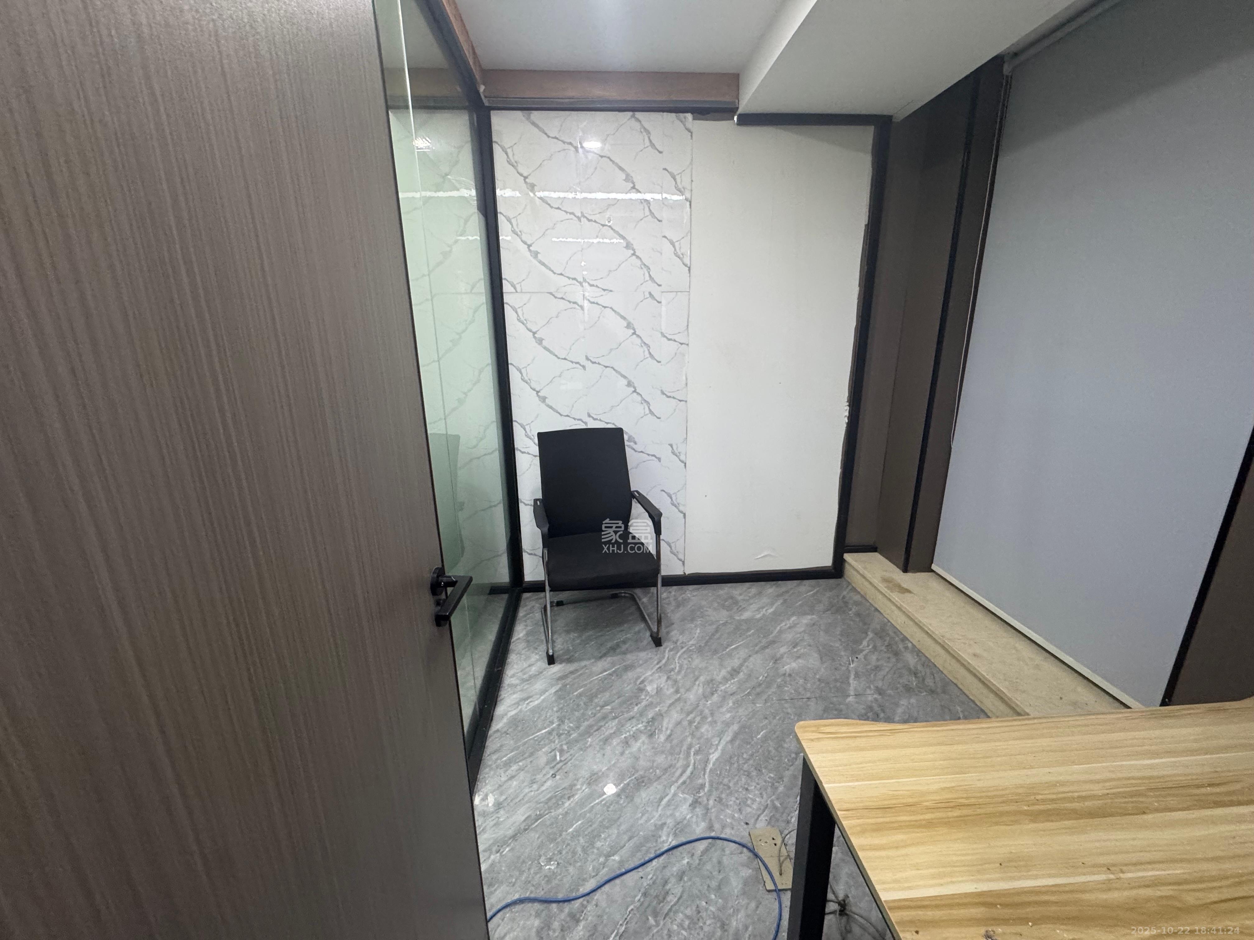 宇成朝阳广场  1室0厅0卫    6750.0元/月室内图