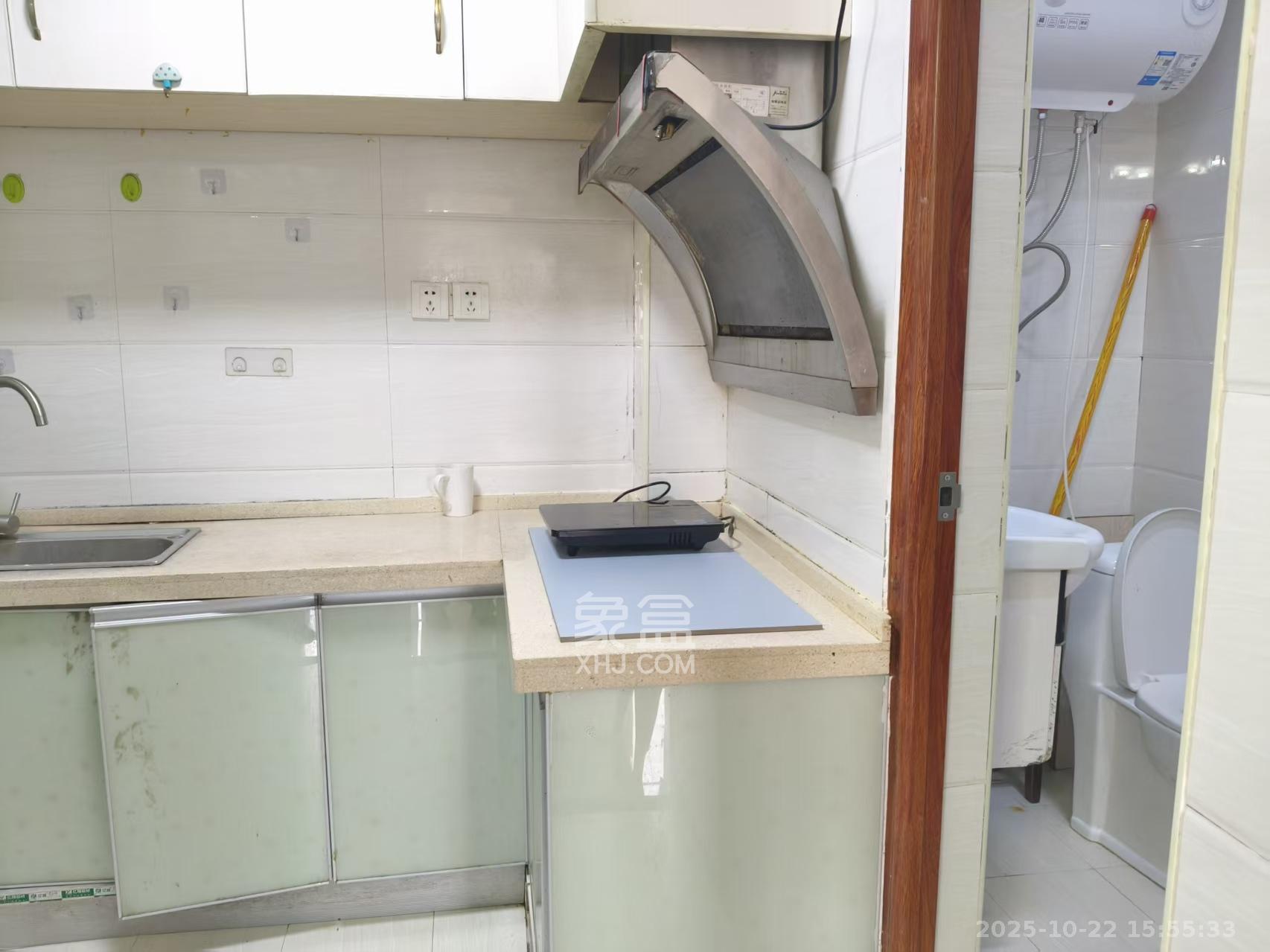 绿地公馆(绿地名邸) 1室1厅1卫 1400.0元/月 绿地公馆(绿地名邸) 1室1厅1卫 1400.0元/月室内图