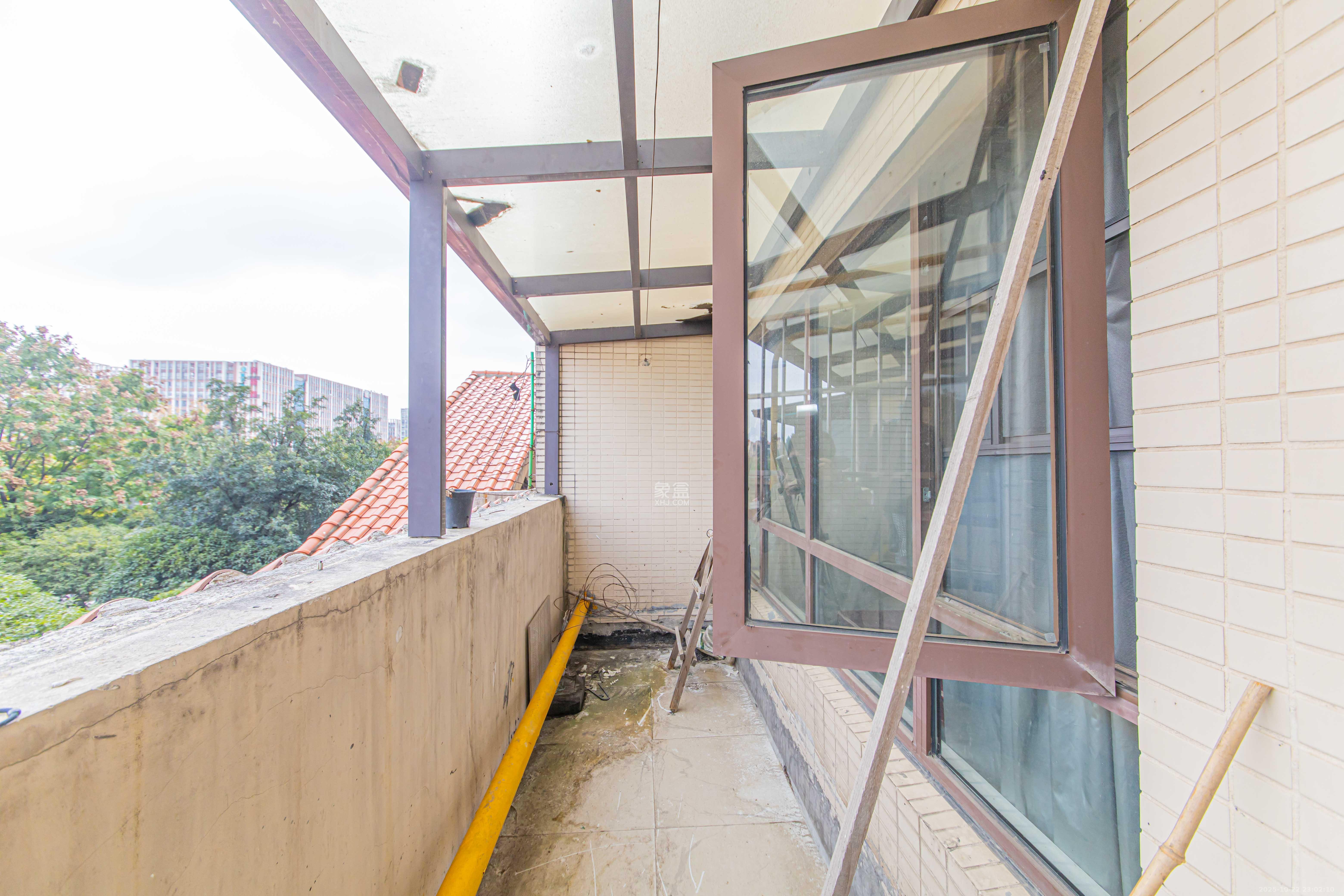 金房奥斯卡  1室1厅1卫    30.0万阳台