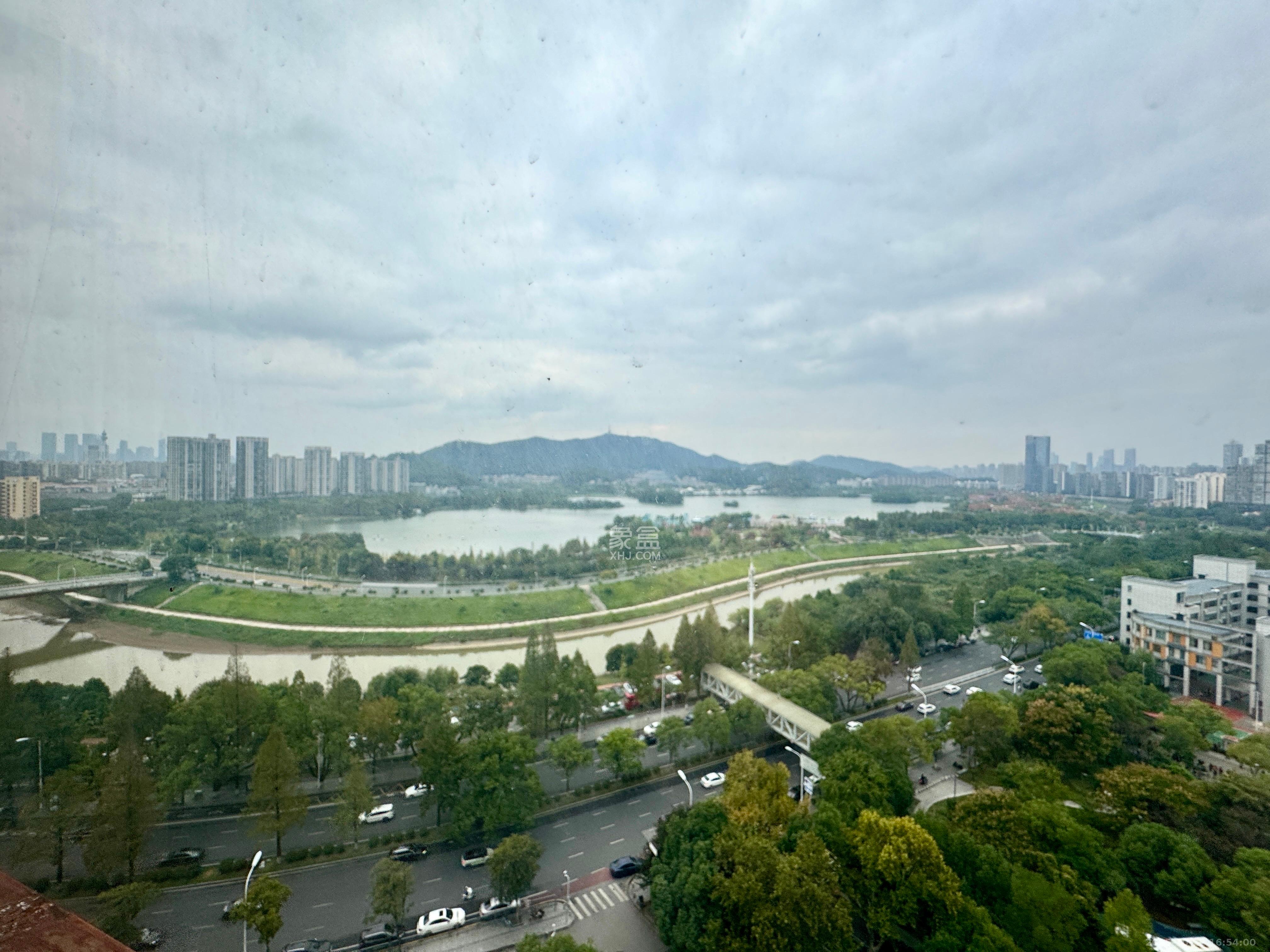 西山汇景一、二期  4室2厅2卫    4800.0元/月 西山汇景一、二期  4室2厅2卫    4800.0元/月室内图