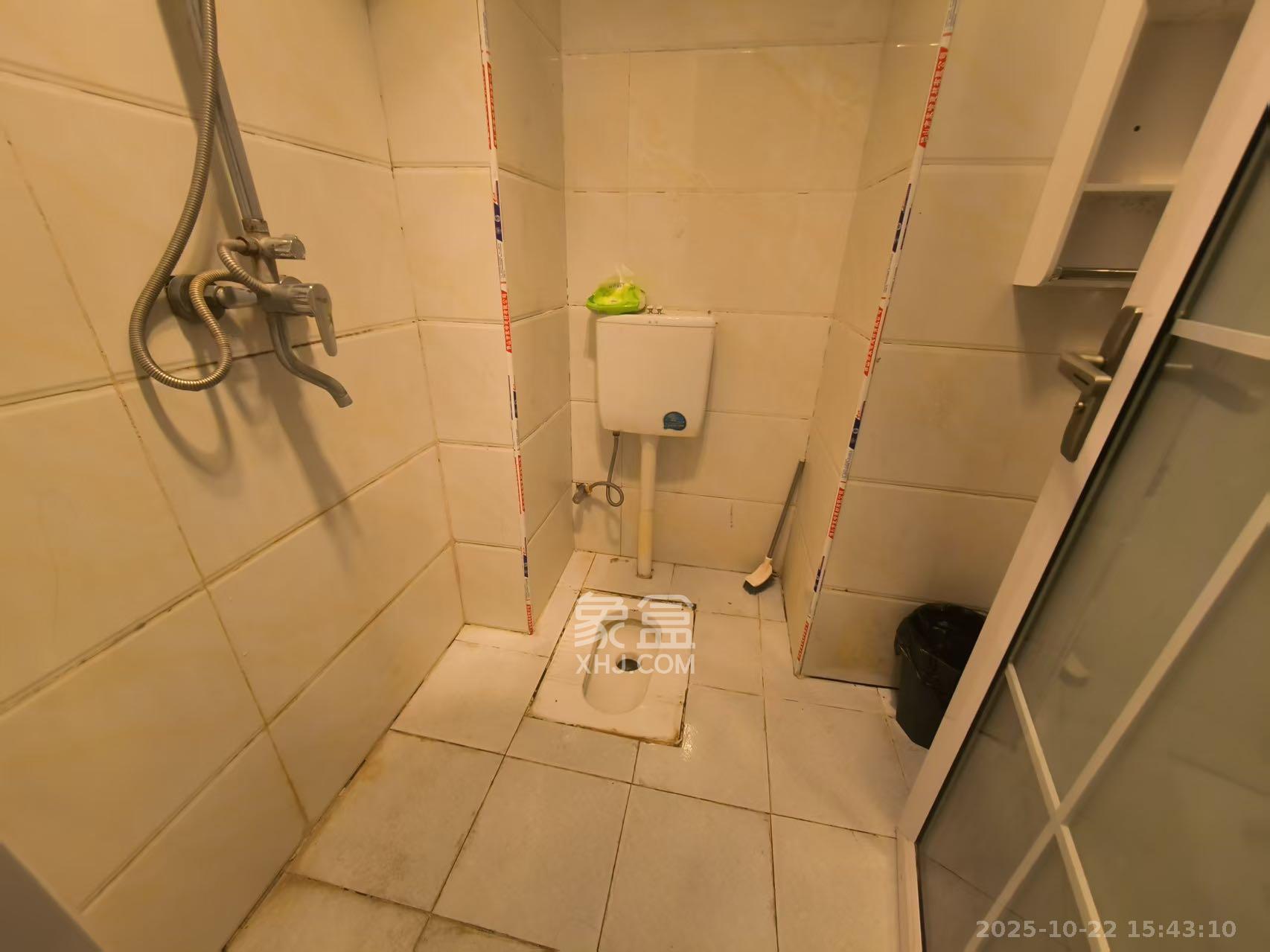 洋湖时代  1室1厅1卫    800.0元/月室内图