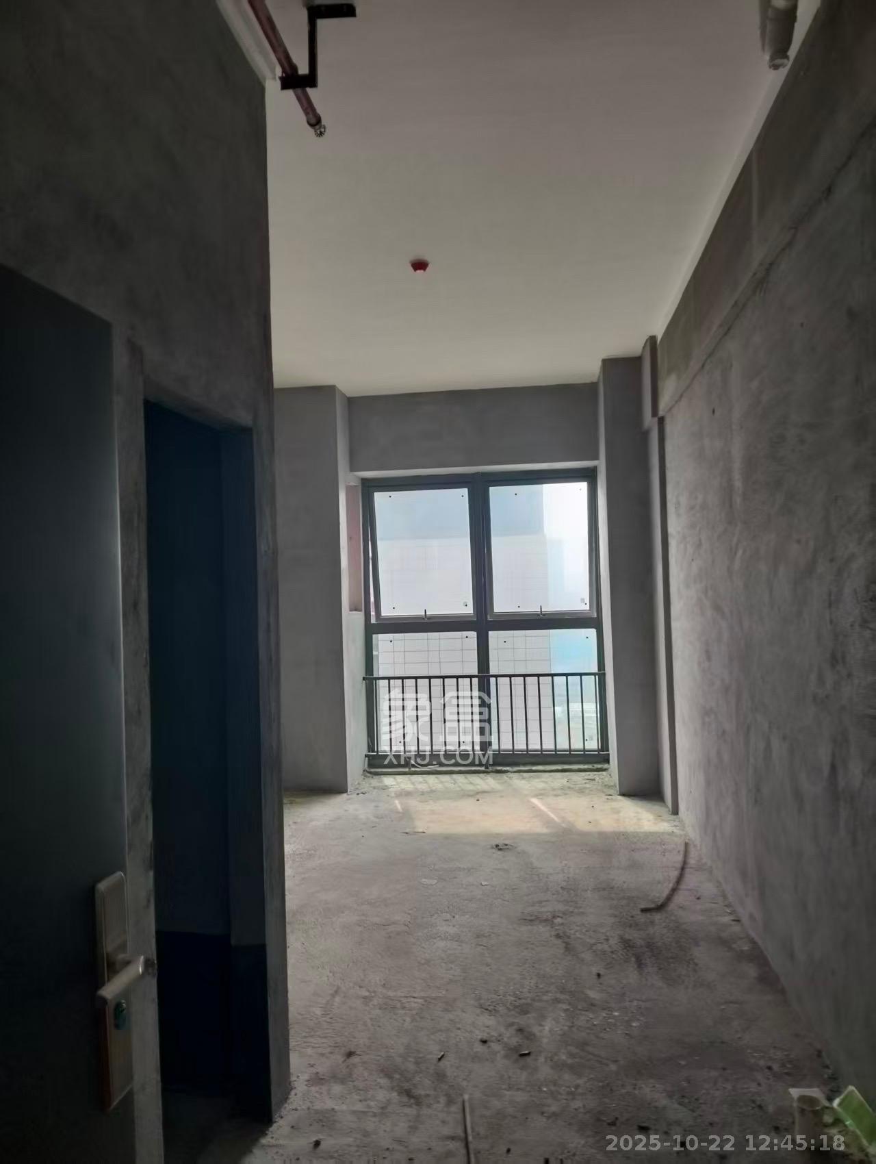 绿地商务广场  1室0厅0卫    1100.0元/月室内图