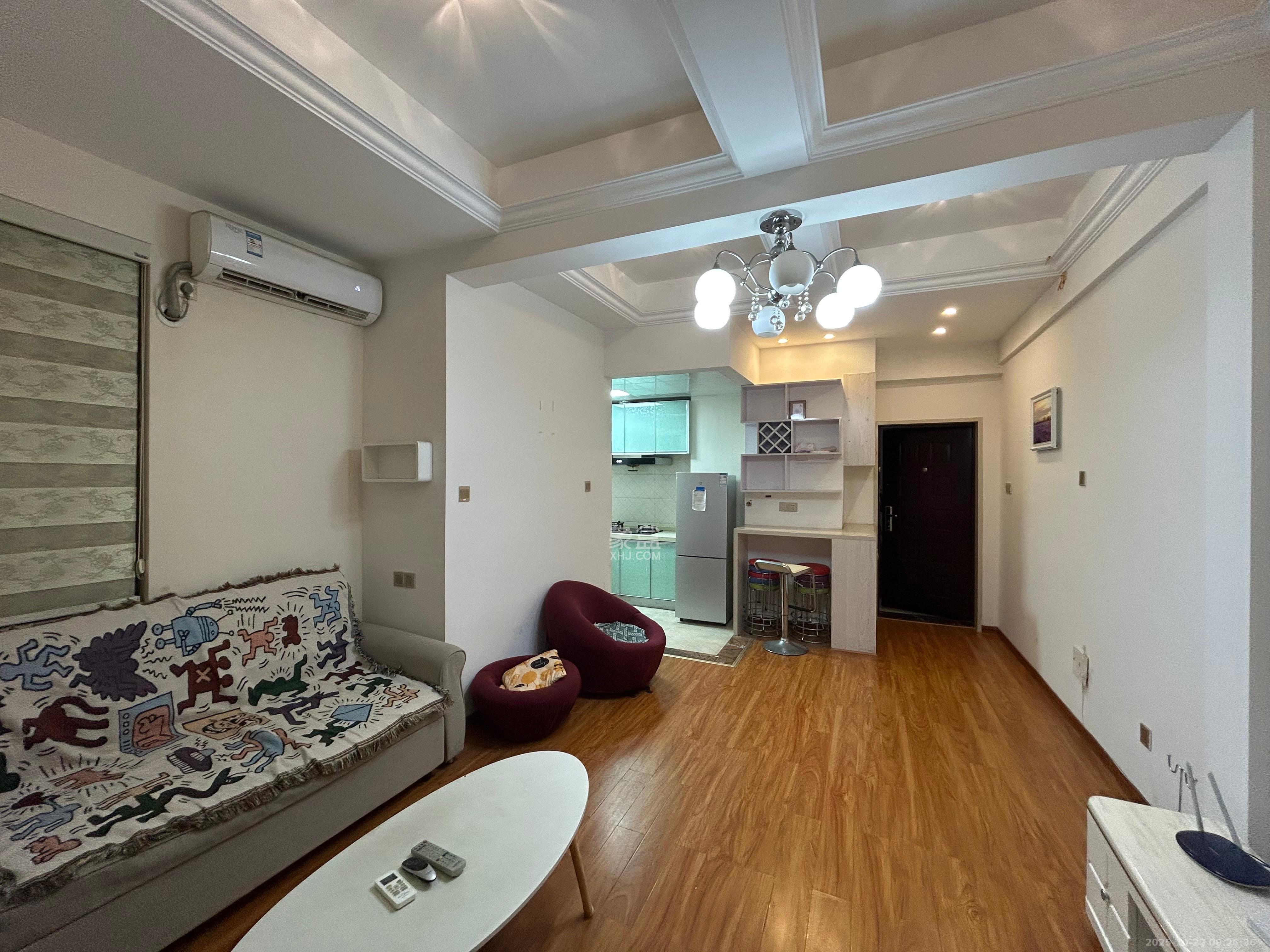 红树湾  1室1厅1卫    1600.0元/月室内图