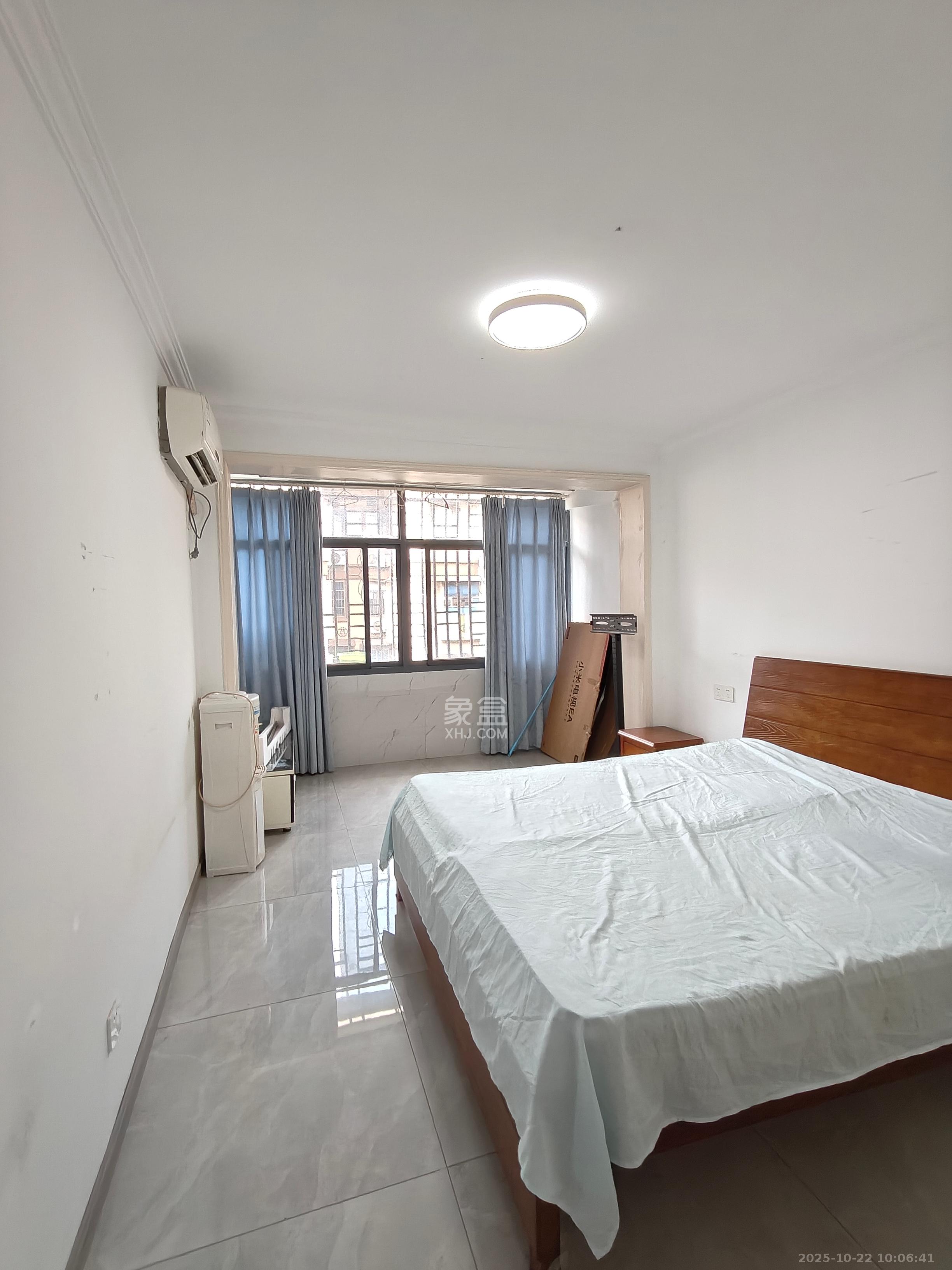 燕山街社区  2室1厅1卫    1900.0元/月 燕山街社区  2室1厅1卫    1900.0元/月室内图